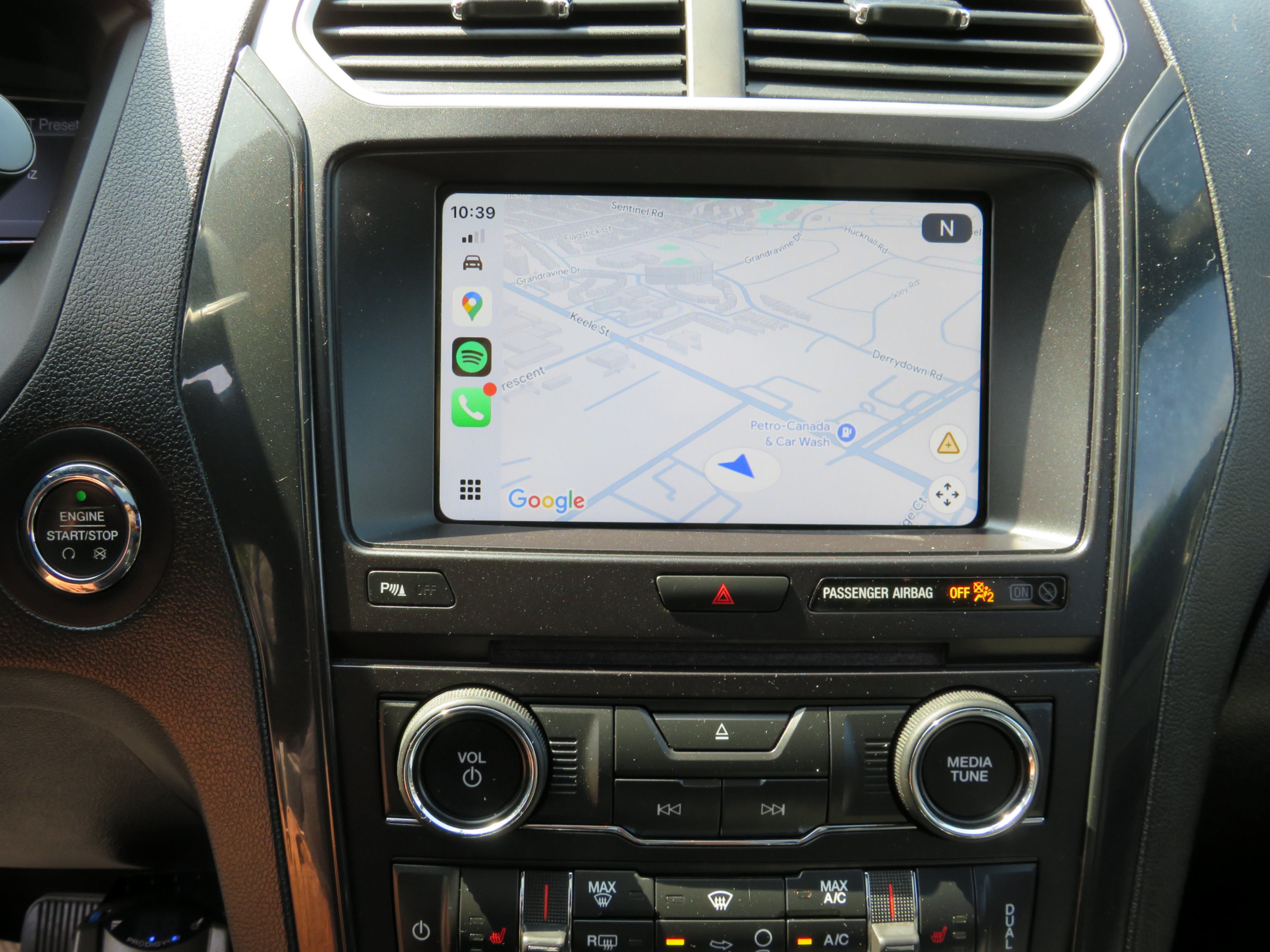 /laautomotive/2017-Ford-Explorer-8036207424263226.jpg