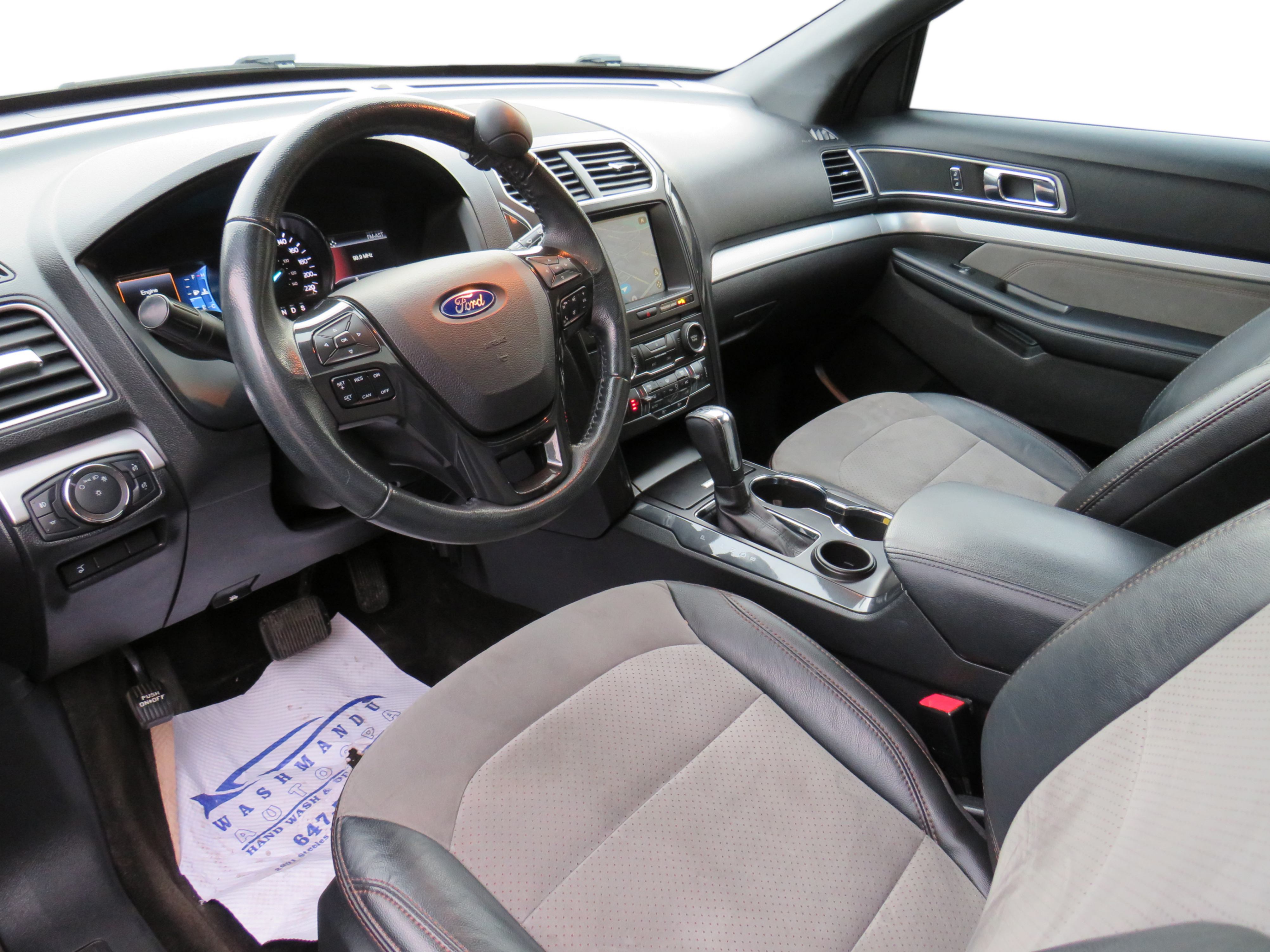 /laautomotive/2017-Ford-Explorer-8345110343533779.jpg