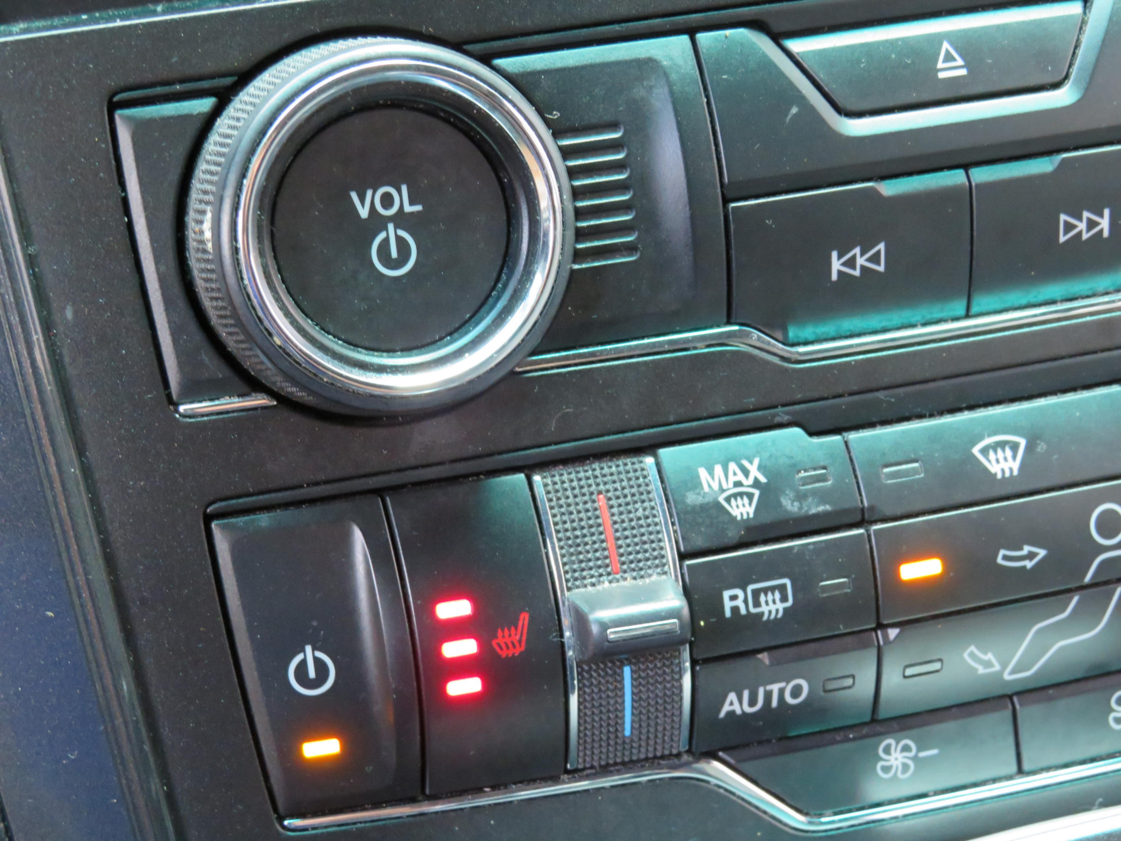 /laautomotive/2017-Ford-Explorer-8968149672588182.jpg