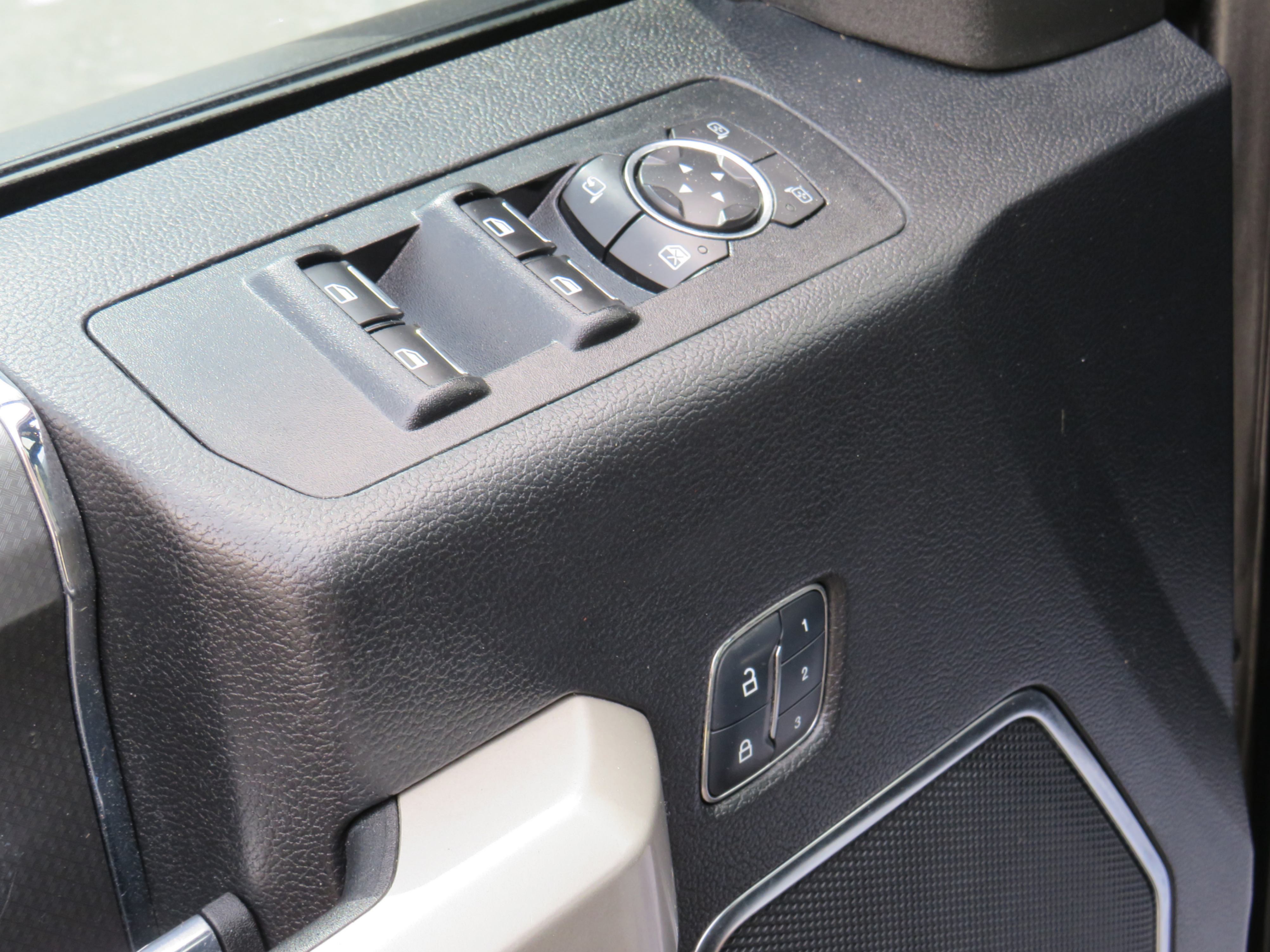 /laautomotive/2017-Ford-F-150-06385484700656607.jpg