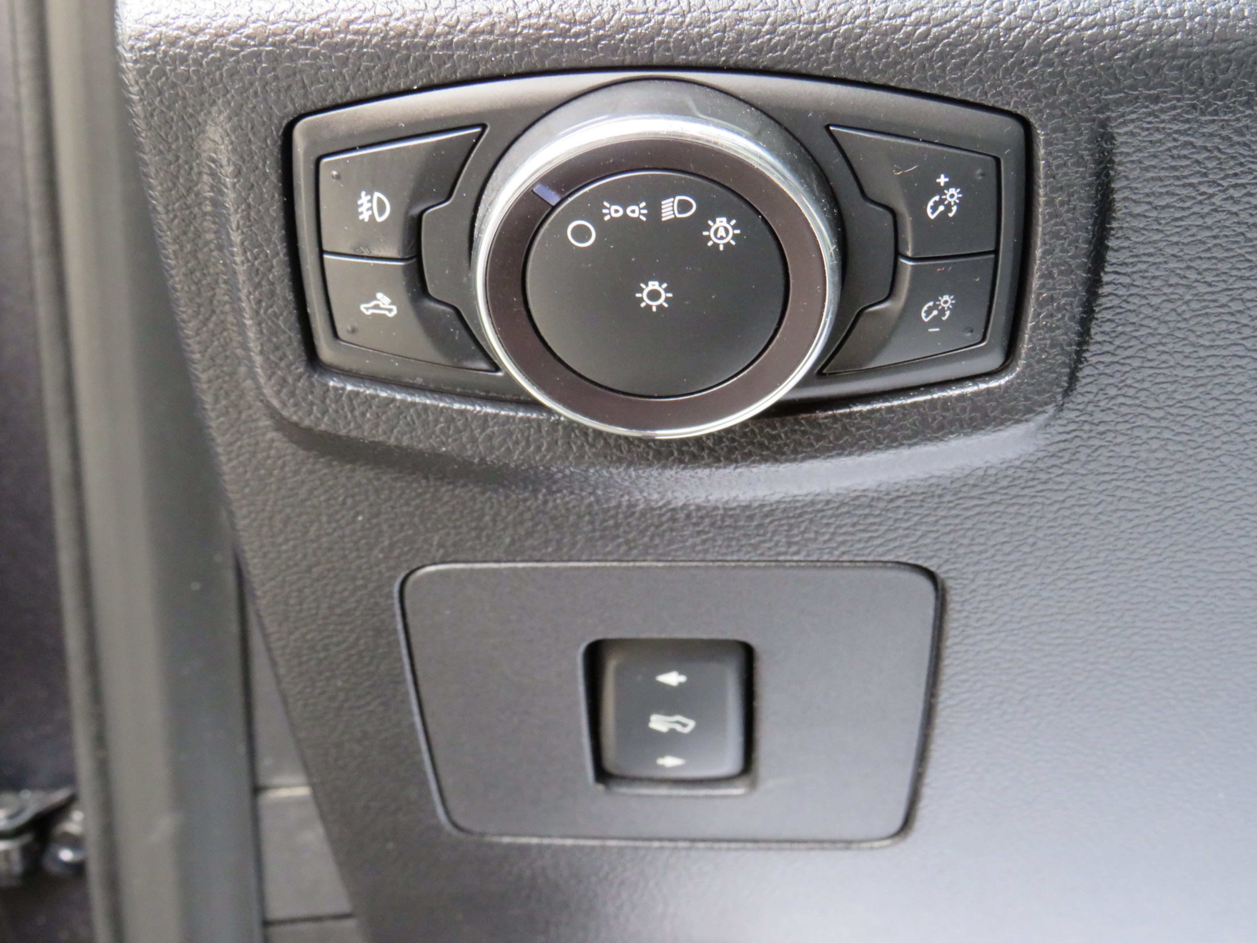 /laautomotive/2017-Ford-F-150-8498908348543655.jpg