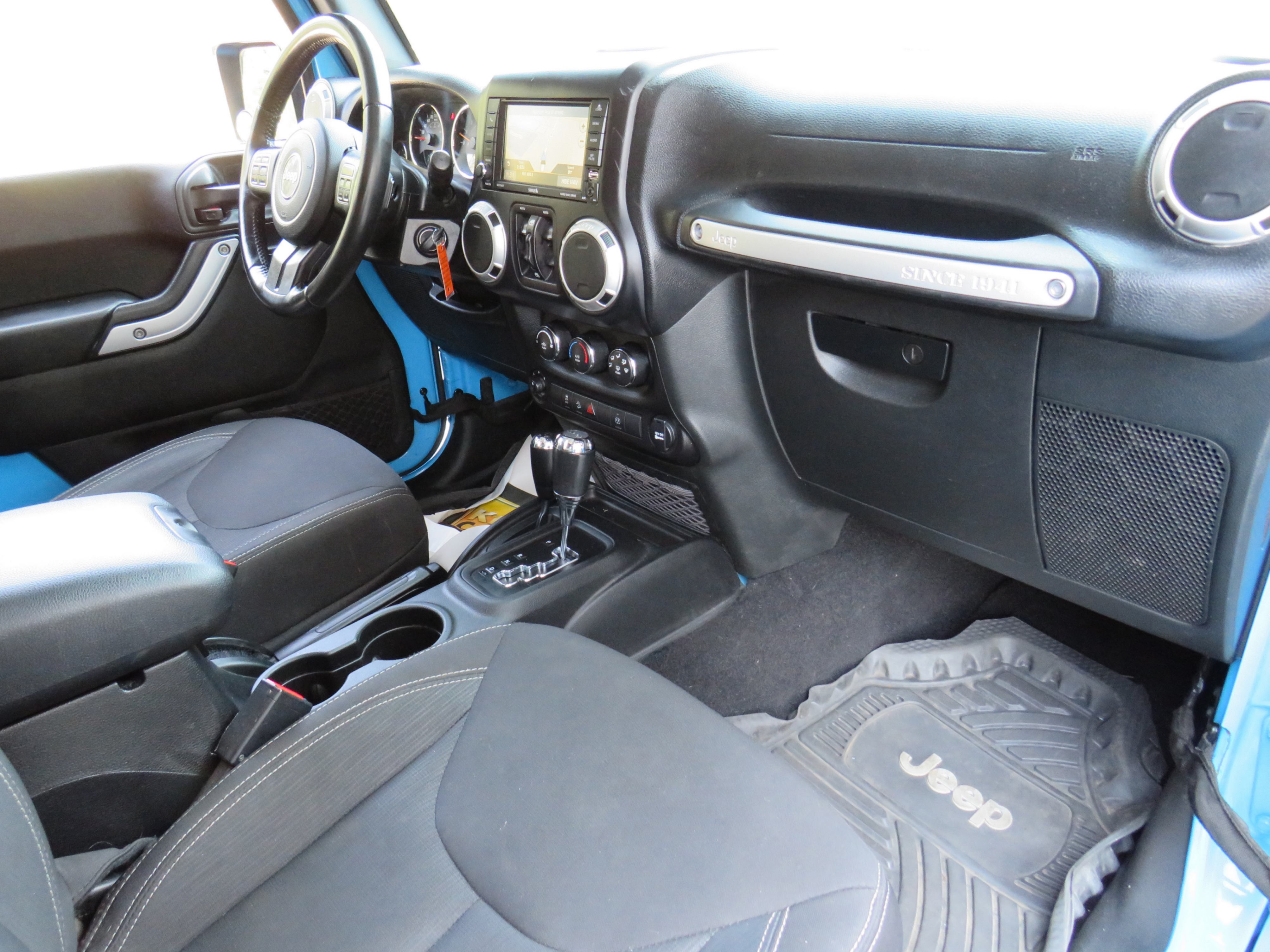 /laautomotive/2017-Jeep-WranglerUnlimited-8612787564640565.jpg