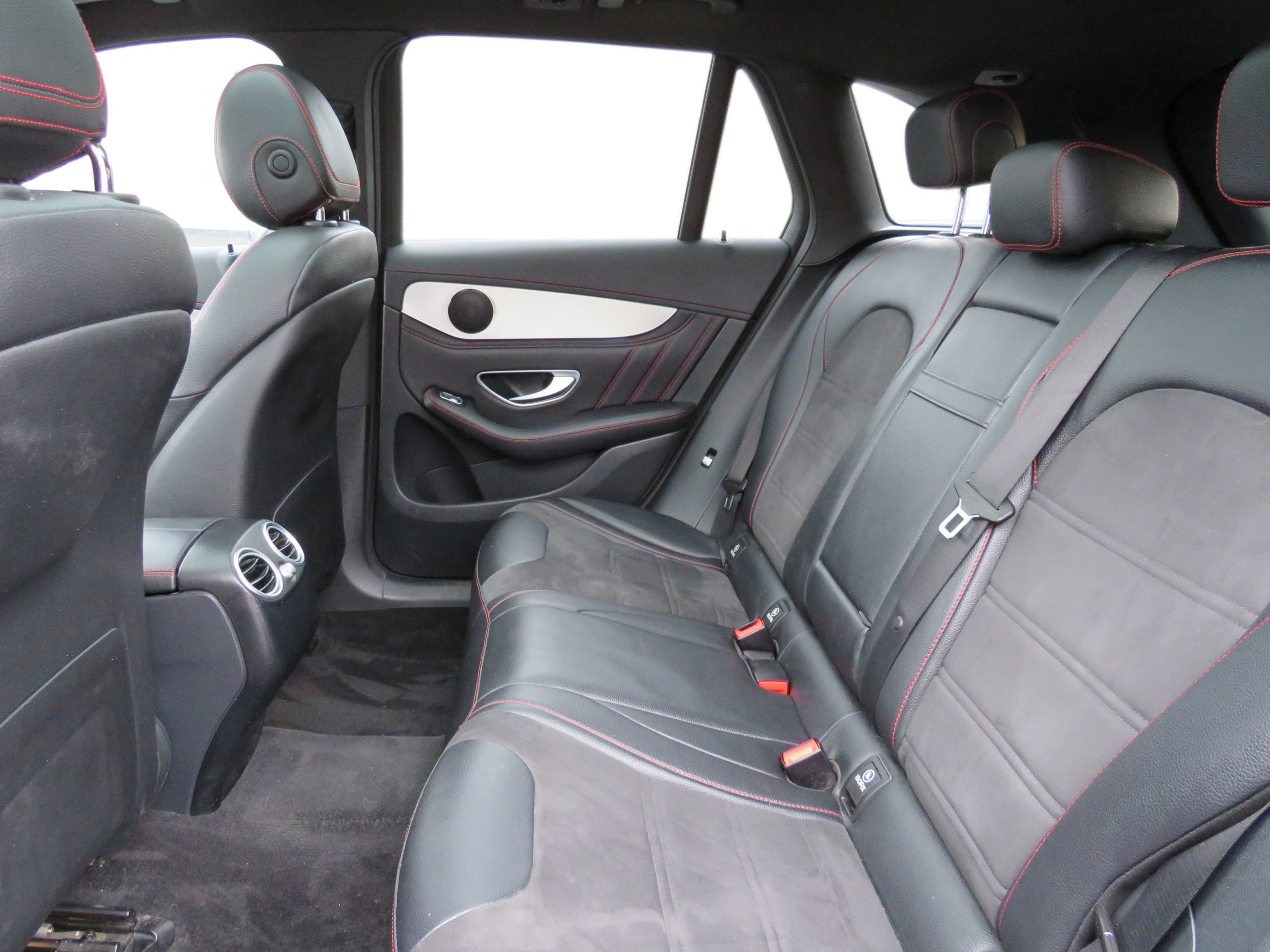 /laautomotive/2017-Mercedes-Benz-GLC-class-3114587315369801.jpg