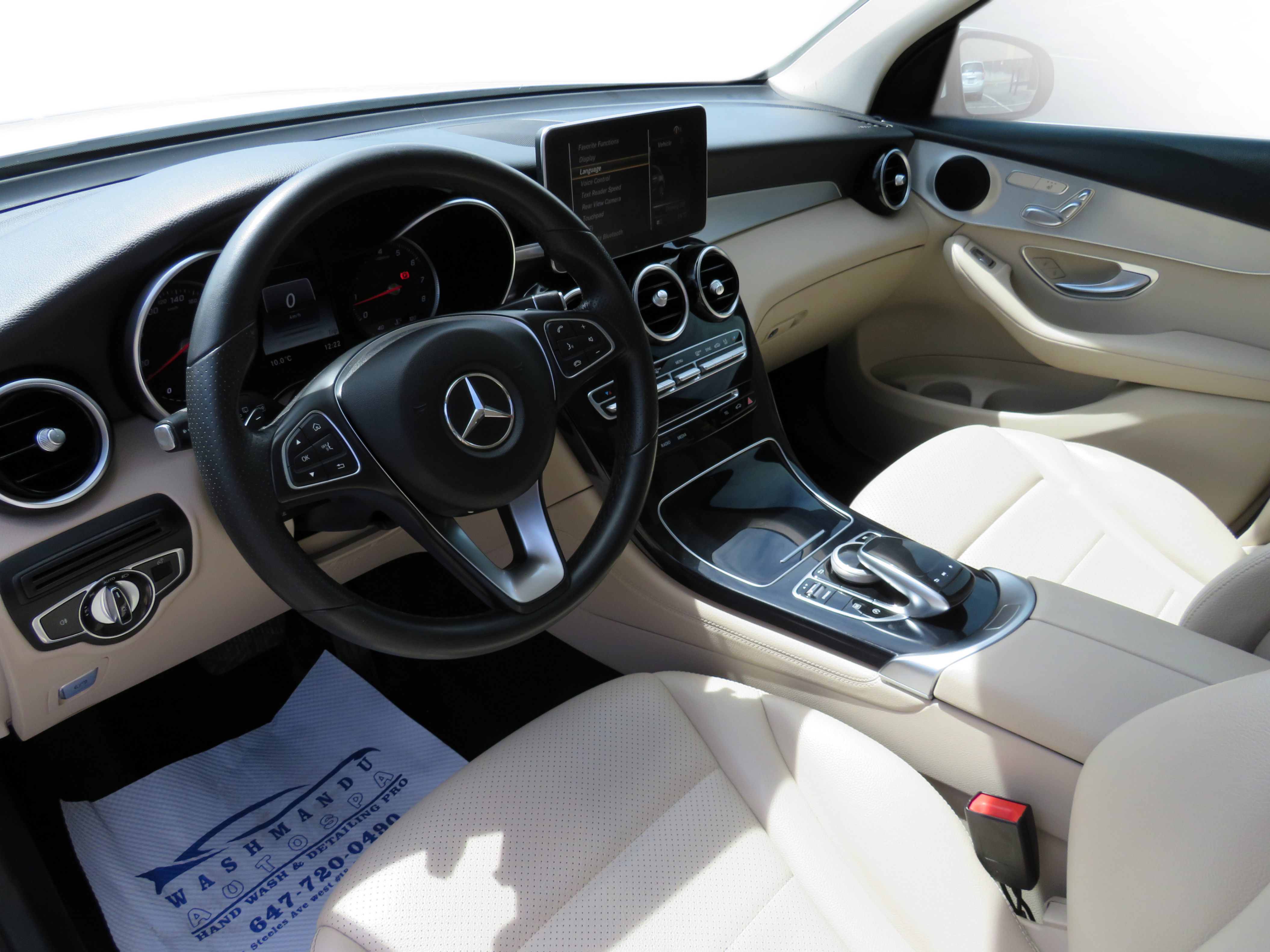 /laautomotive/2017-Mercedes-Benz-GLC-class-520341248695219.jpg
