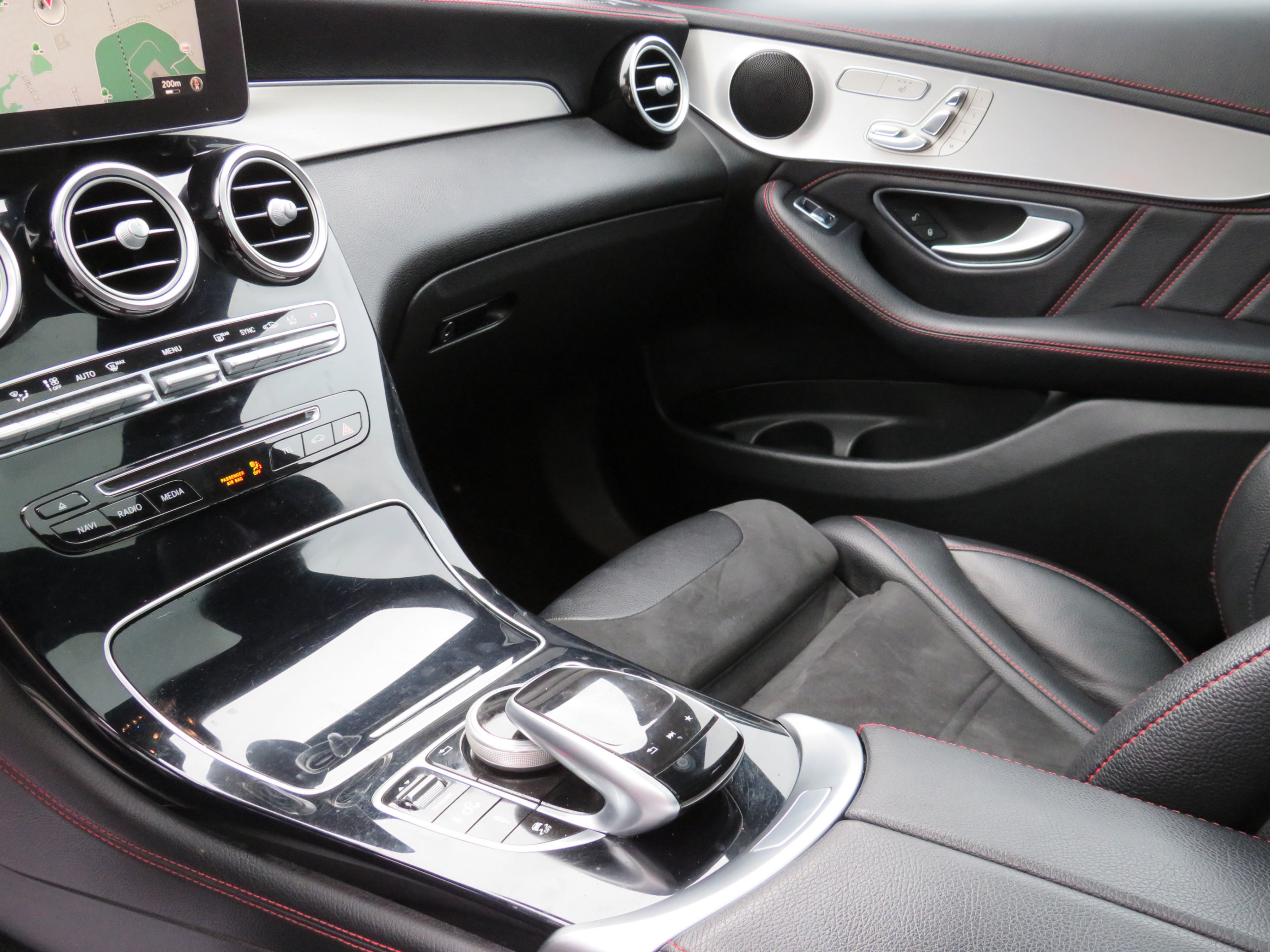/laautomotive/2017-Mercedes-Benz-GLC-class-6789820684104491.jpg