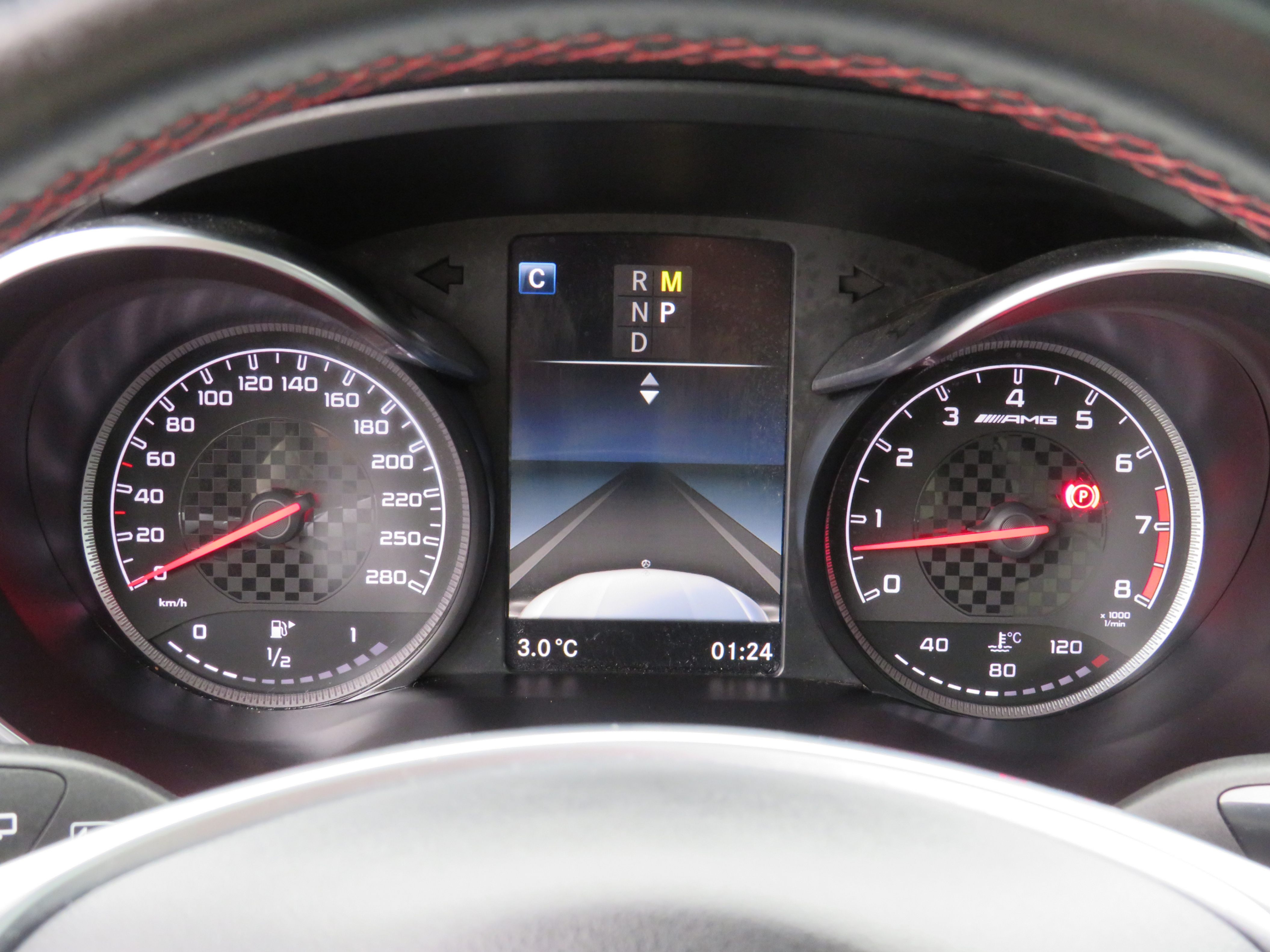 /laautomotive/2017-Mercedes-Benz-GLC-class-7896175168844124.jpg