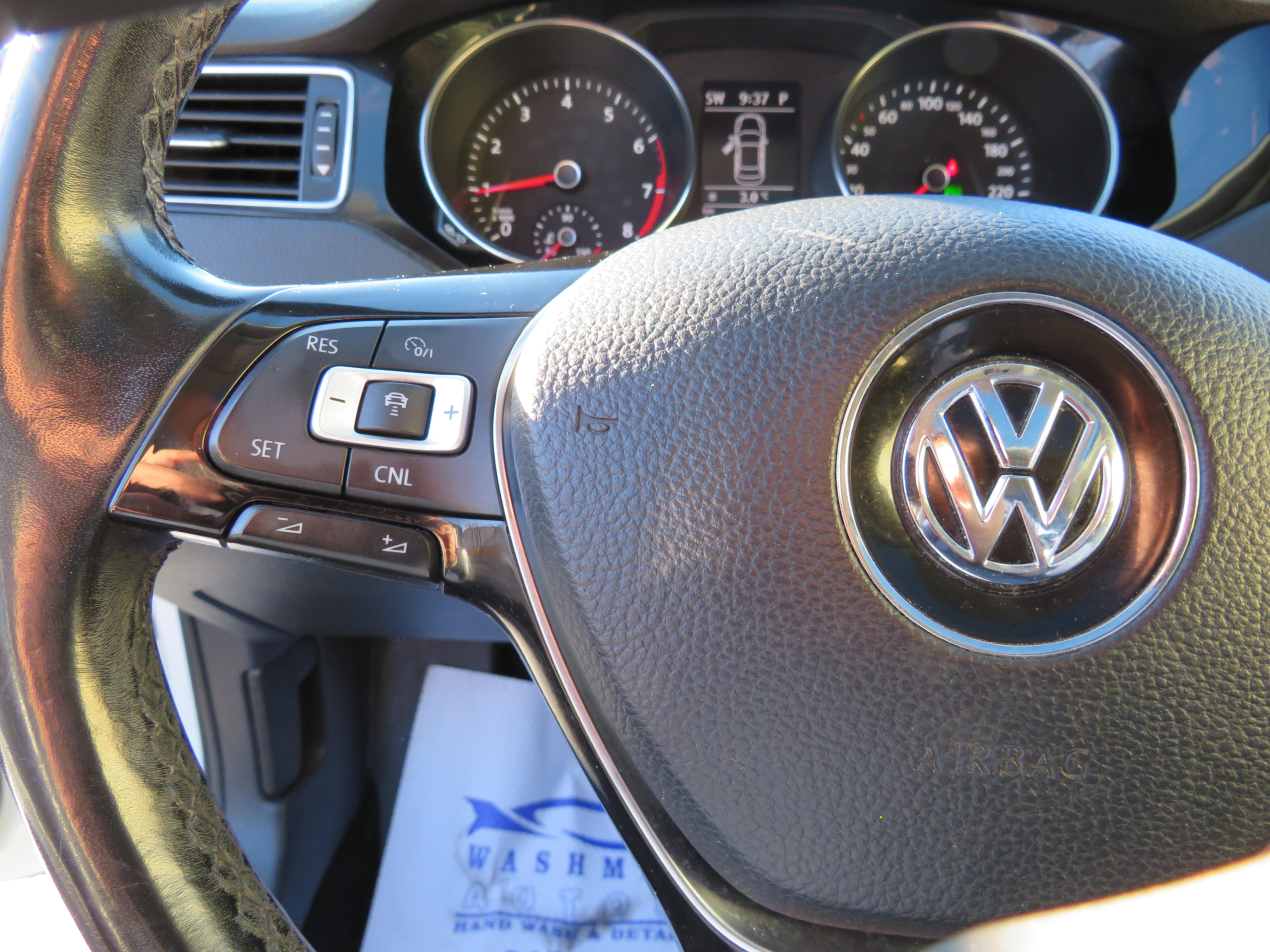 /laautomotive/2017-Volkswagen-Jetta-5012859391902125.jpg