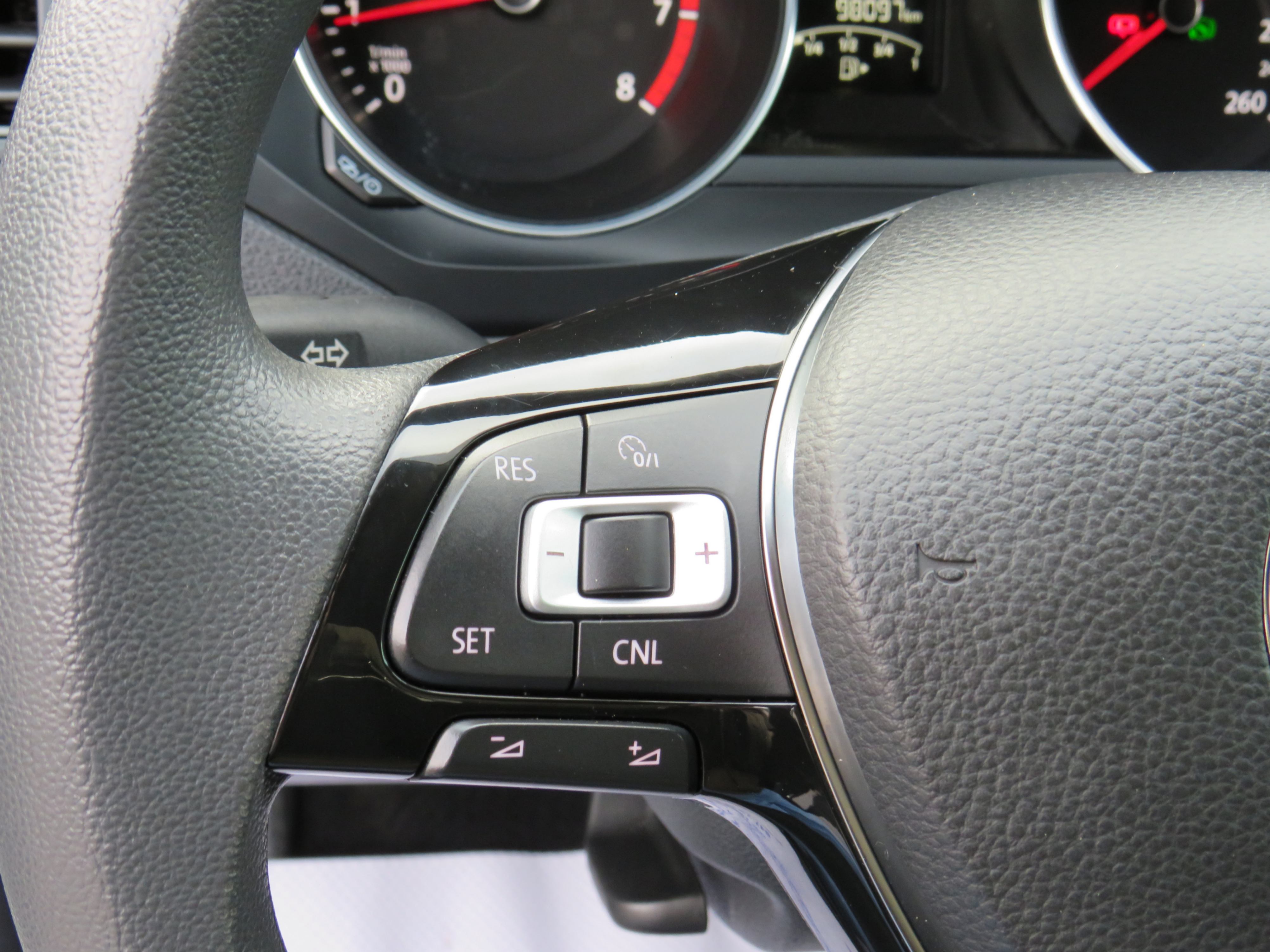 /laautomotive/2017-Volkswagen-Jetta-6129927461980351.jpg
