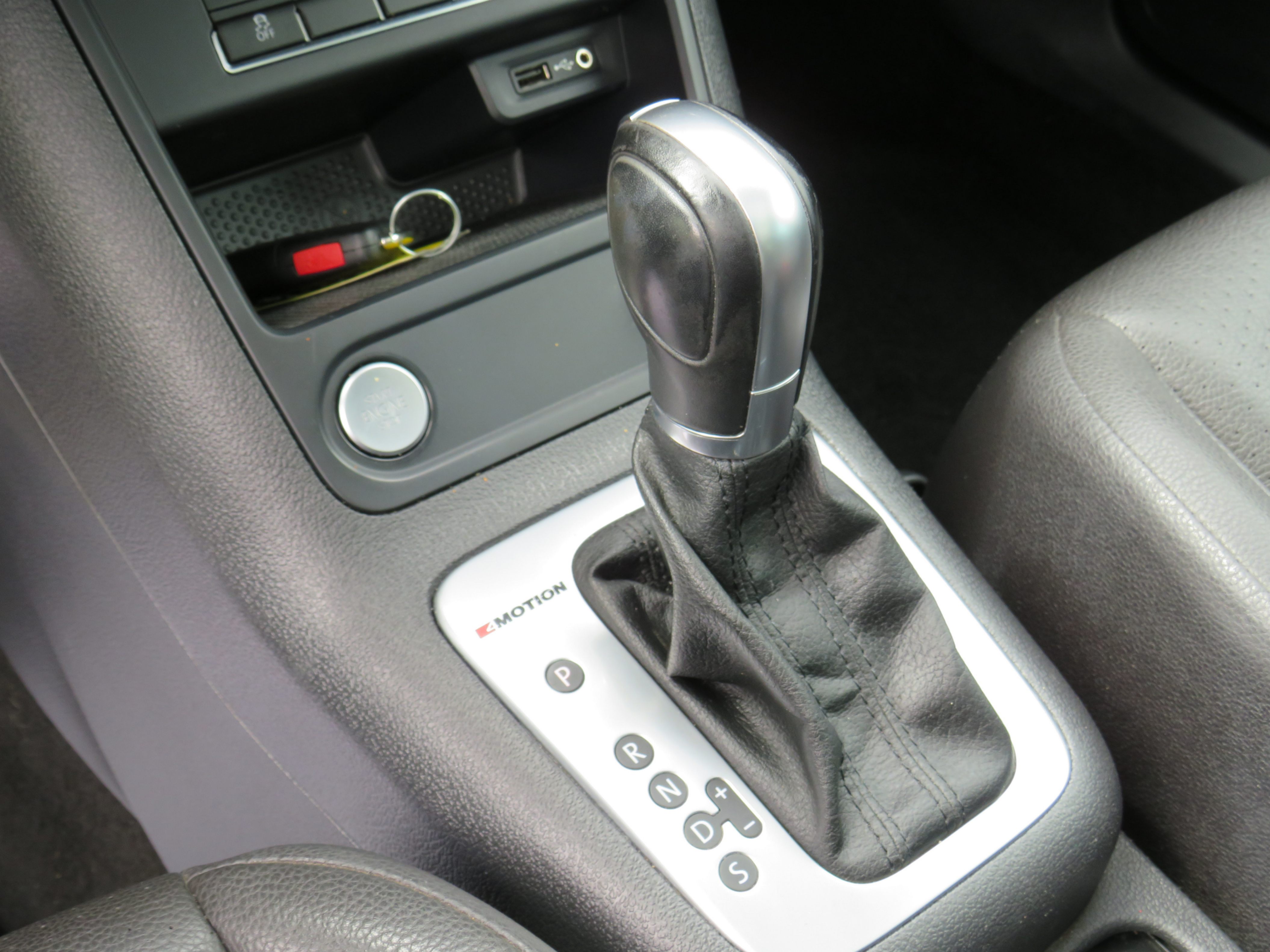 /laautomotive/2017-Volkswagen-Tiguan-021337303332452873.jpg