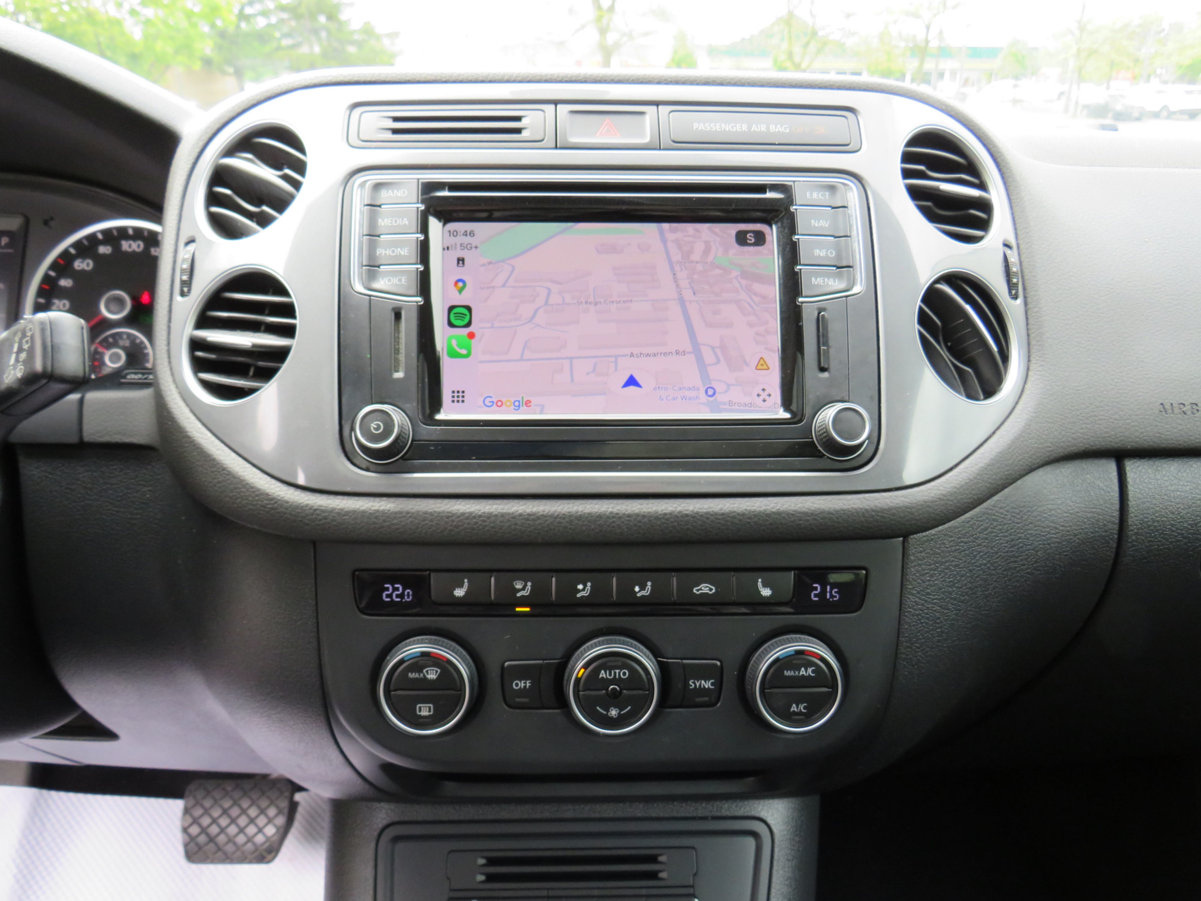 /laautomotive/2017-Volkswagen-Tiguan-02732607371232576.jpg