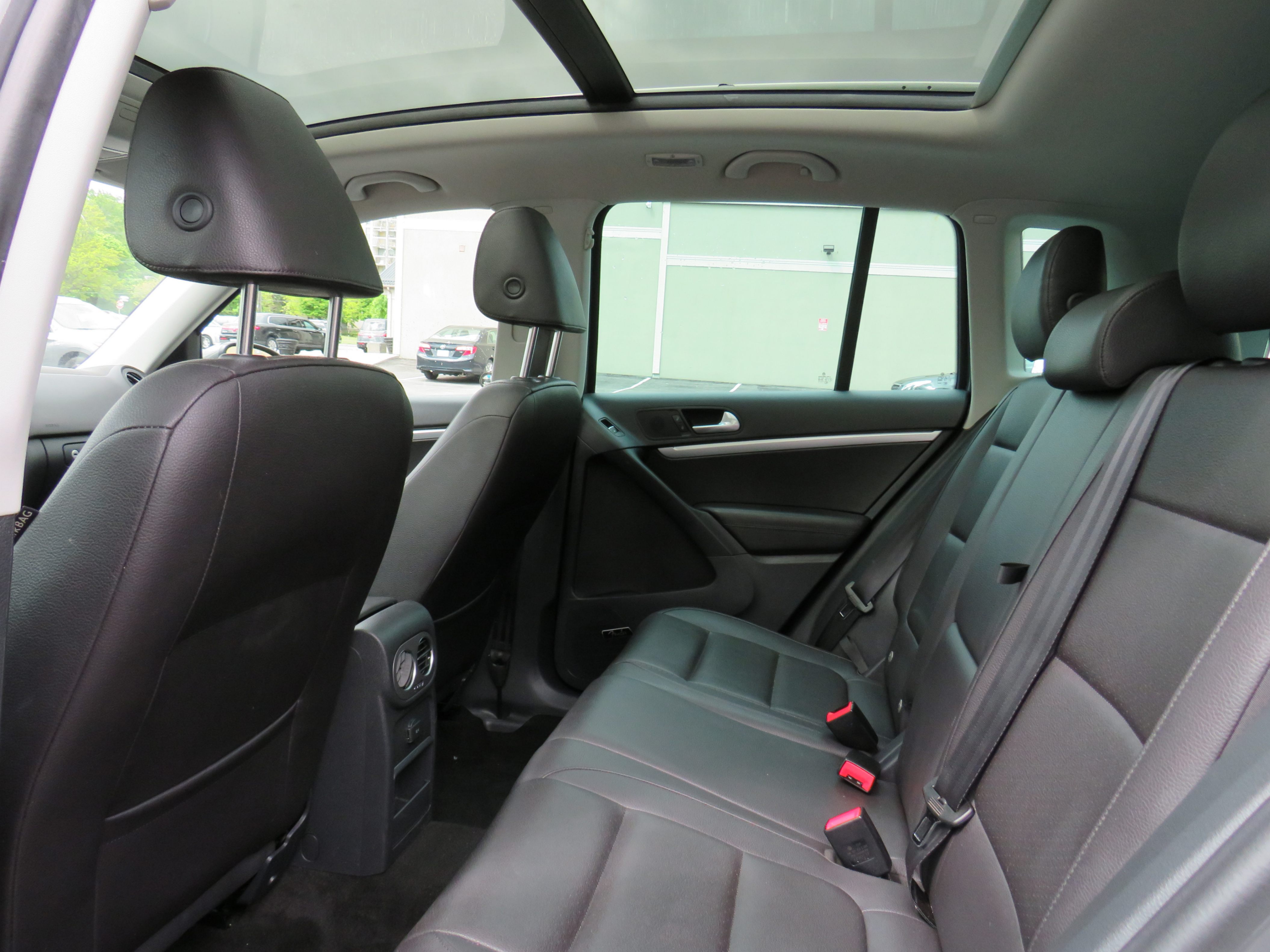 /laautomotive/2017-Volkswagen-Tiguan-7037238279801721.jpg
