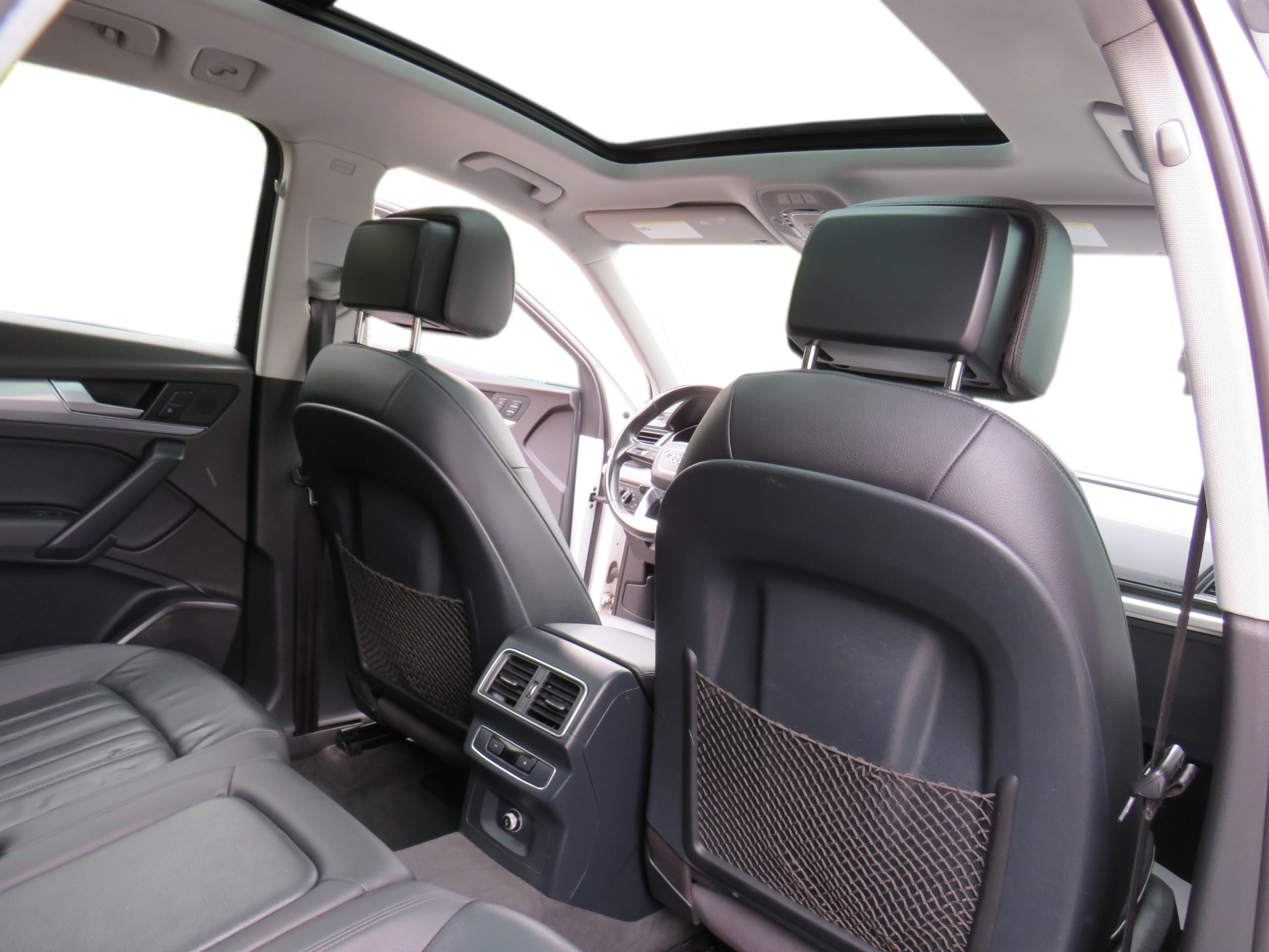 /laautomotive/2018-Audi-Q5-2012349432797369.jpg
