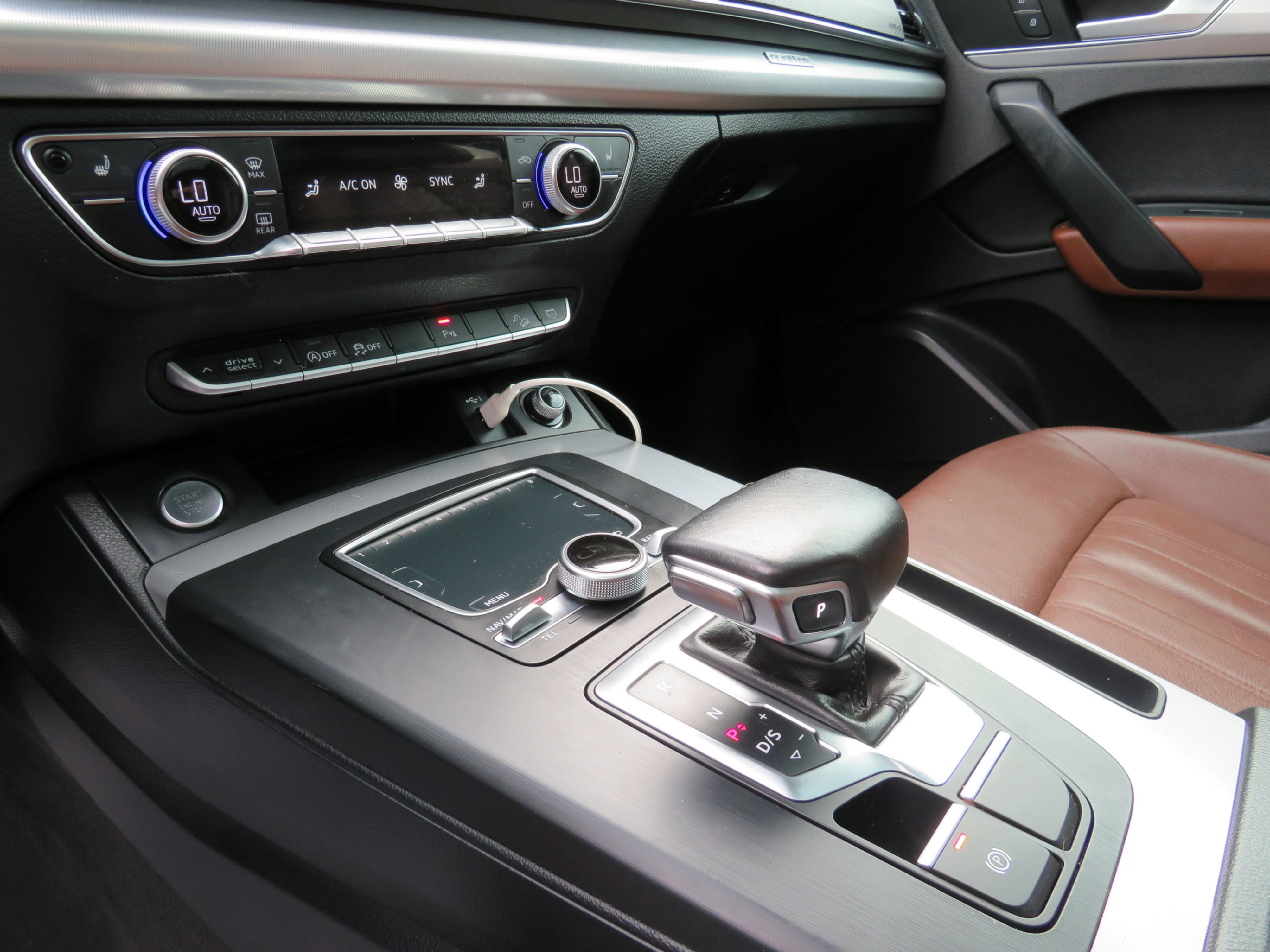 /laautomotive/2018-Audi-Q5-5632123486731442.jpg