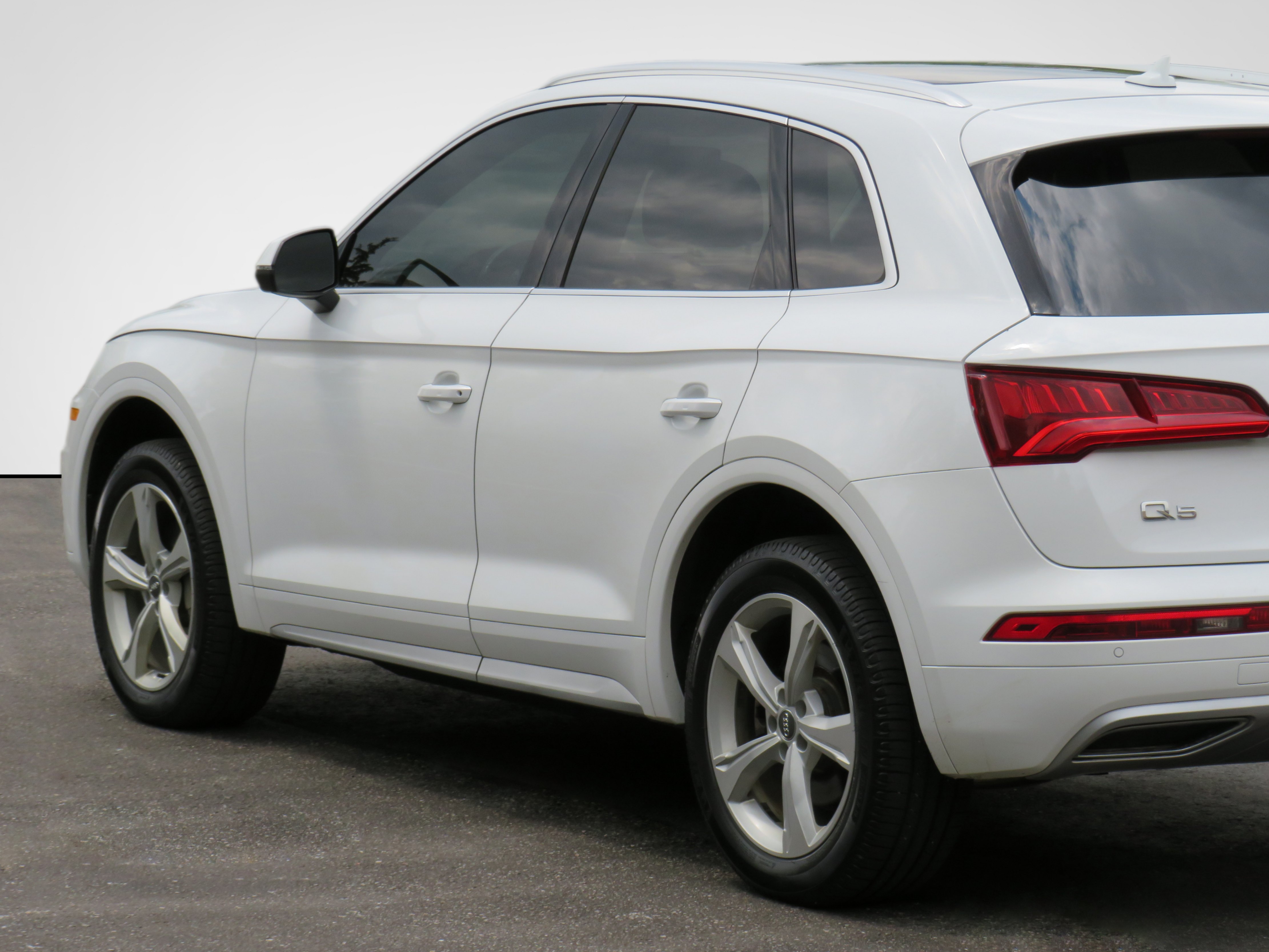 /laautomotive/2018-Audi-Q5-7489106711869946.jpg