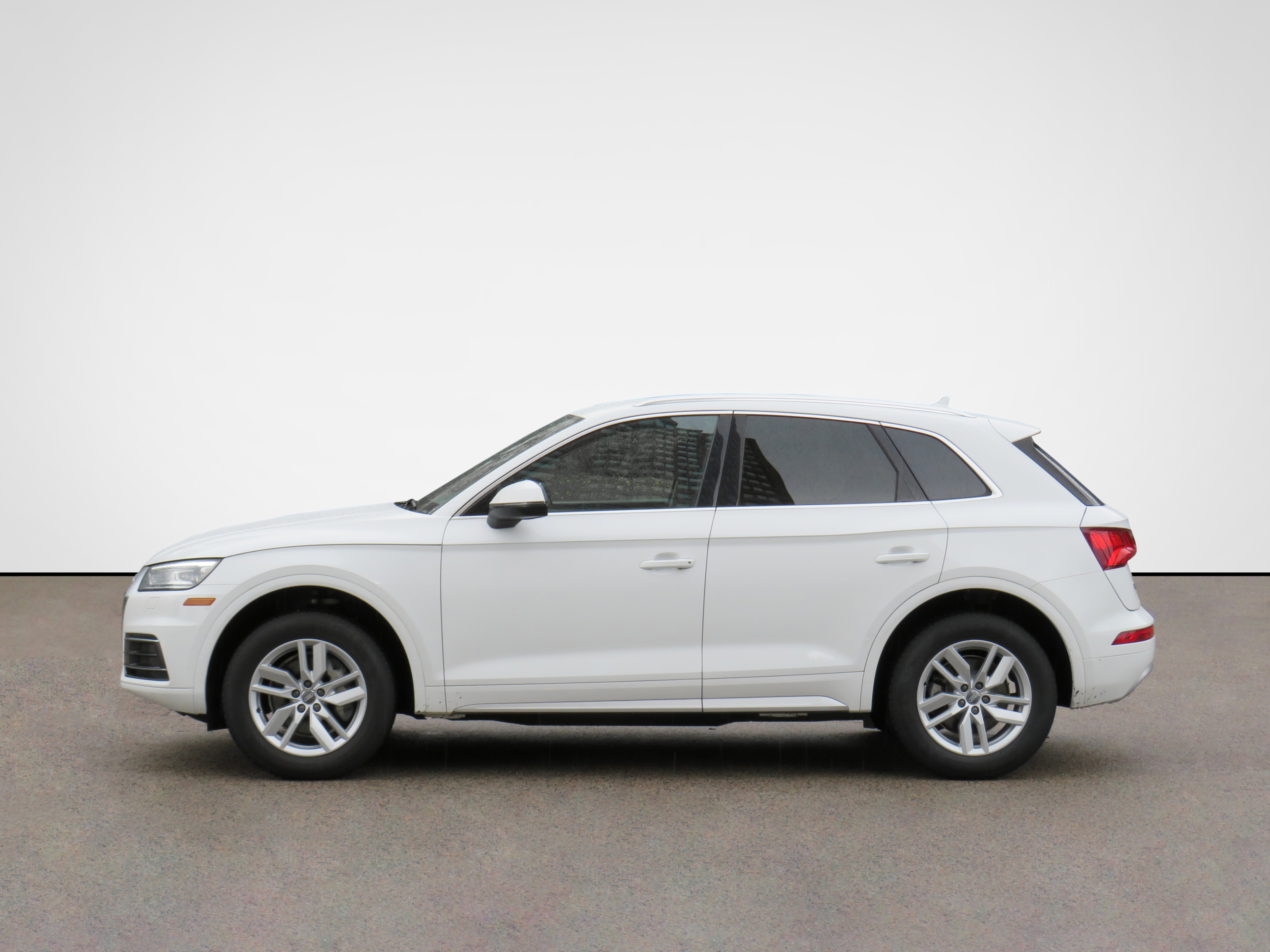 /laautomotive/2018-Audi-Q5-7893454826270943.jpg