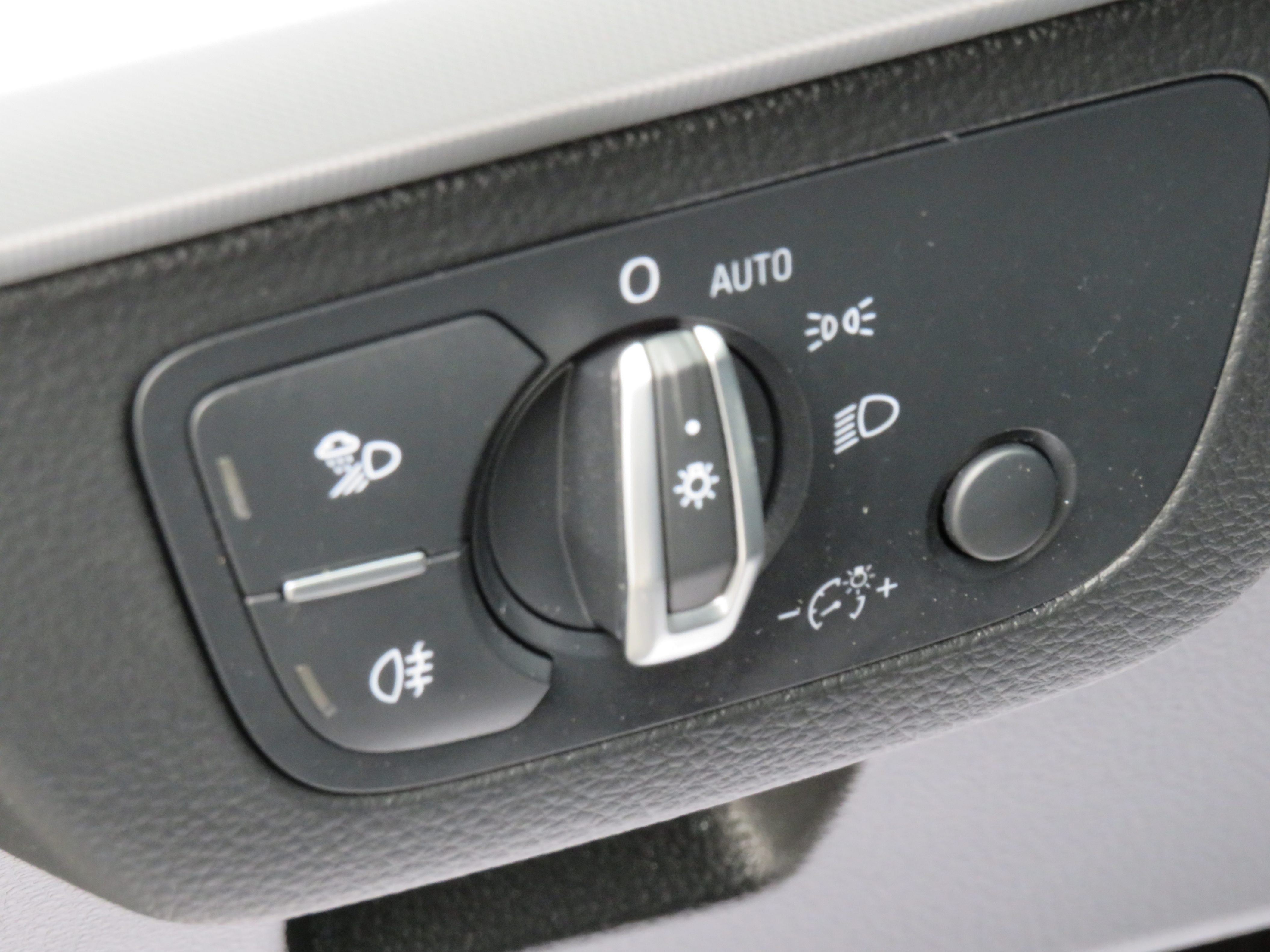 /laautomotive/2018-Audi-Q5-9436823251145057.jpg
