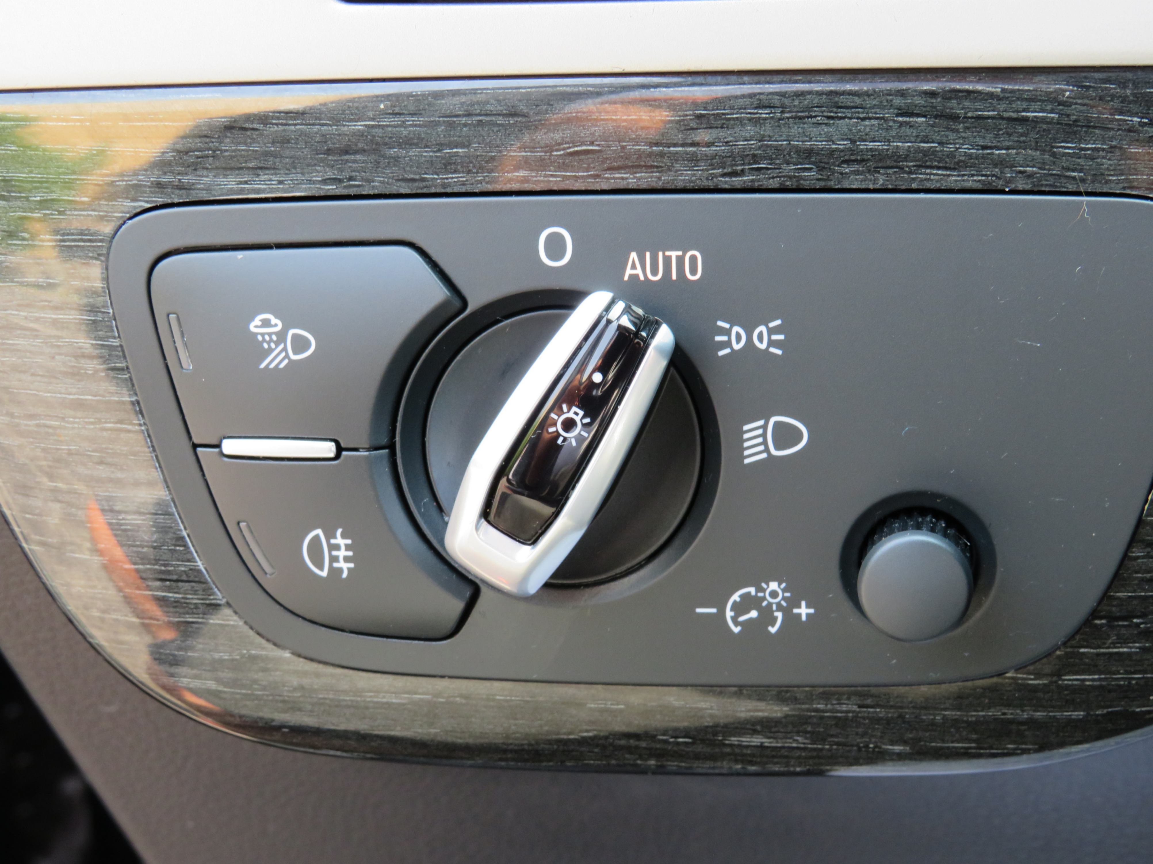/laautomotive/2018-Audi-Q7-18639576291848692.jpg