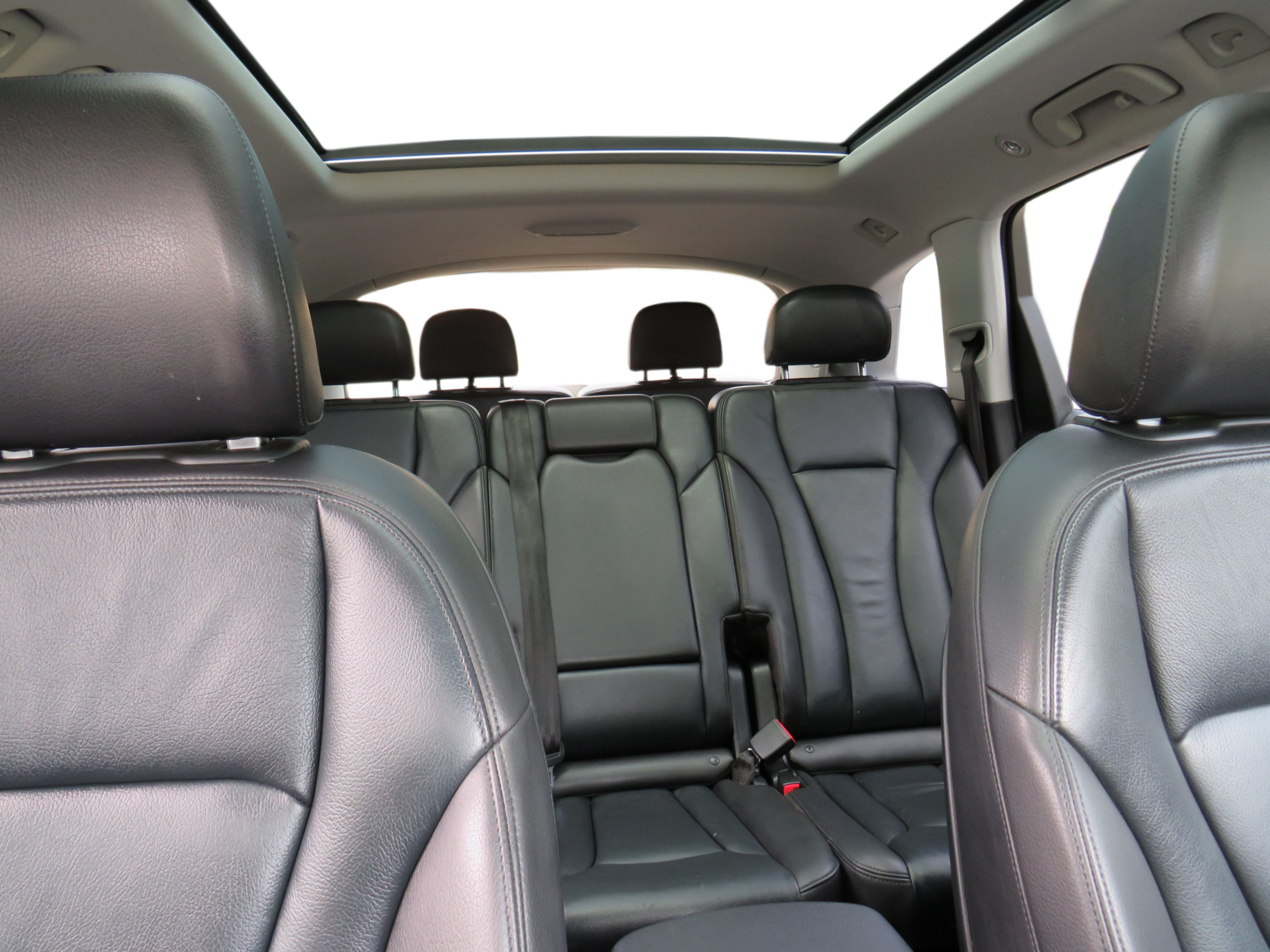 /laautomotive/2018-Audi-Q7-5061113977679192.jpg