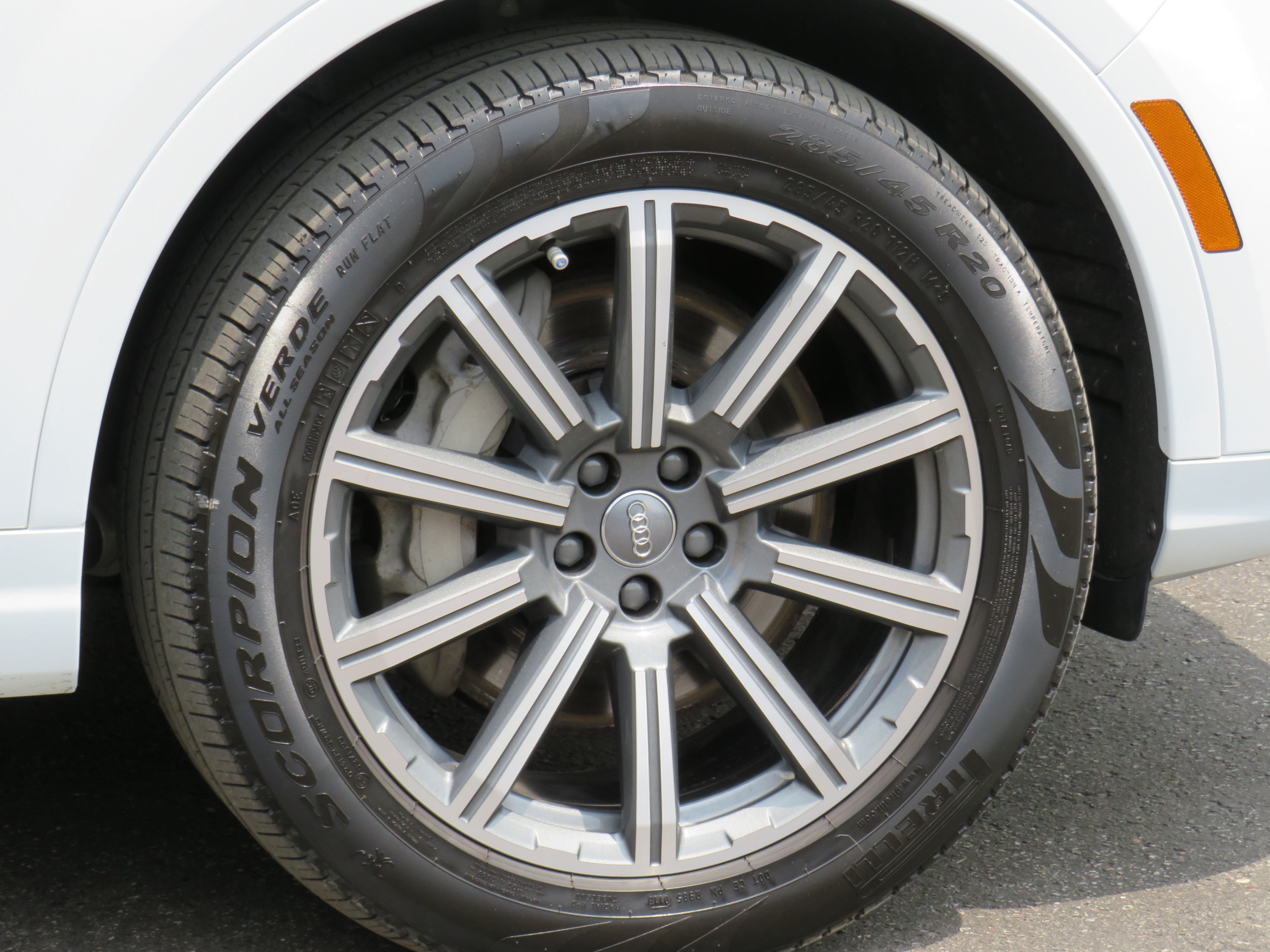 /laautomotive/2018-Audi-Q7-7662904628688862.jpg