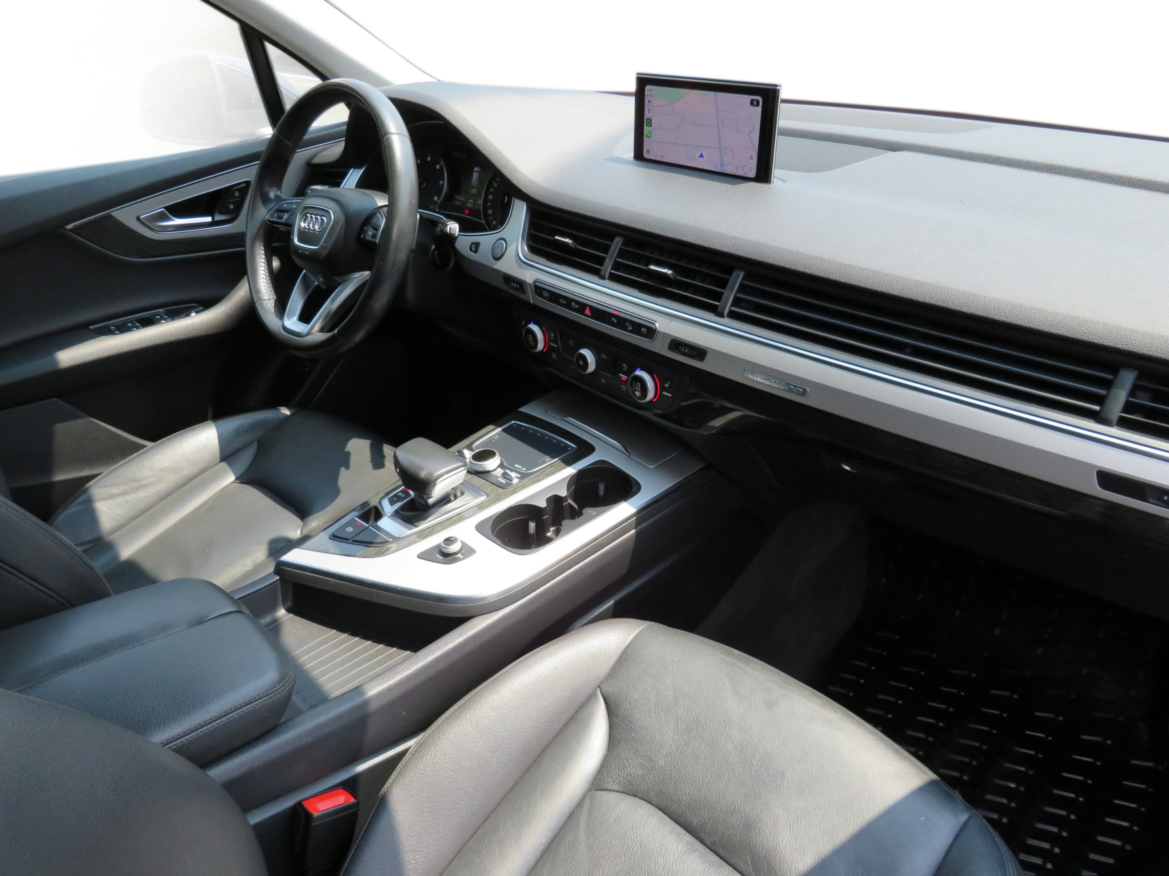/laautomotive/2018-Audi-Q7-7695948367618324.jpg