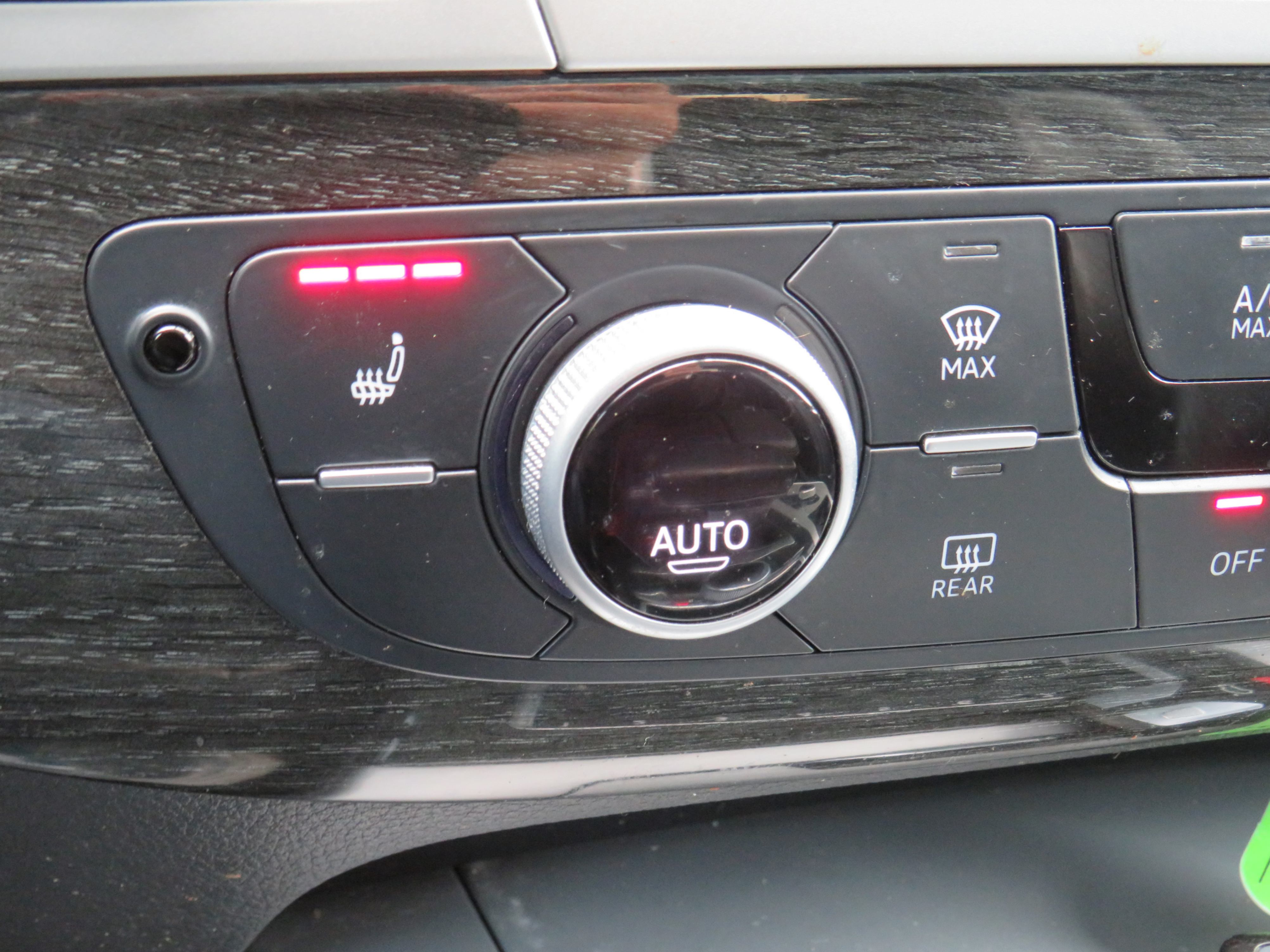 /laautomotive/2018-Audi-Q7-791038655416231.jpg