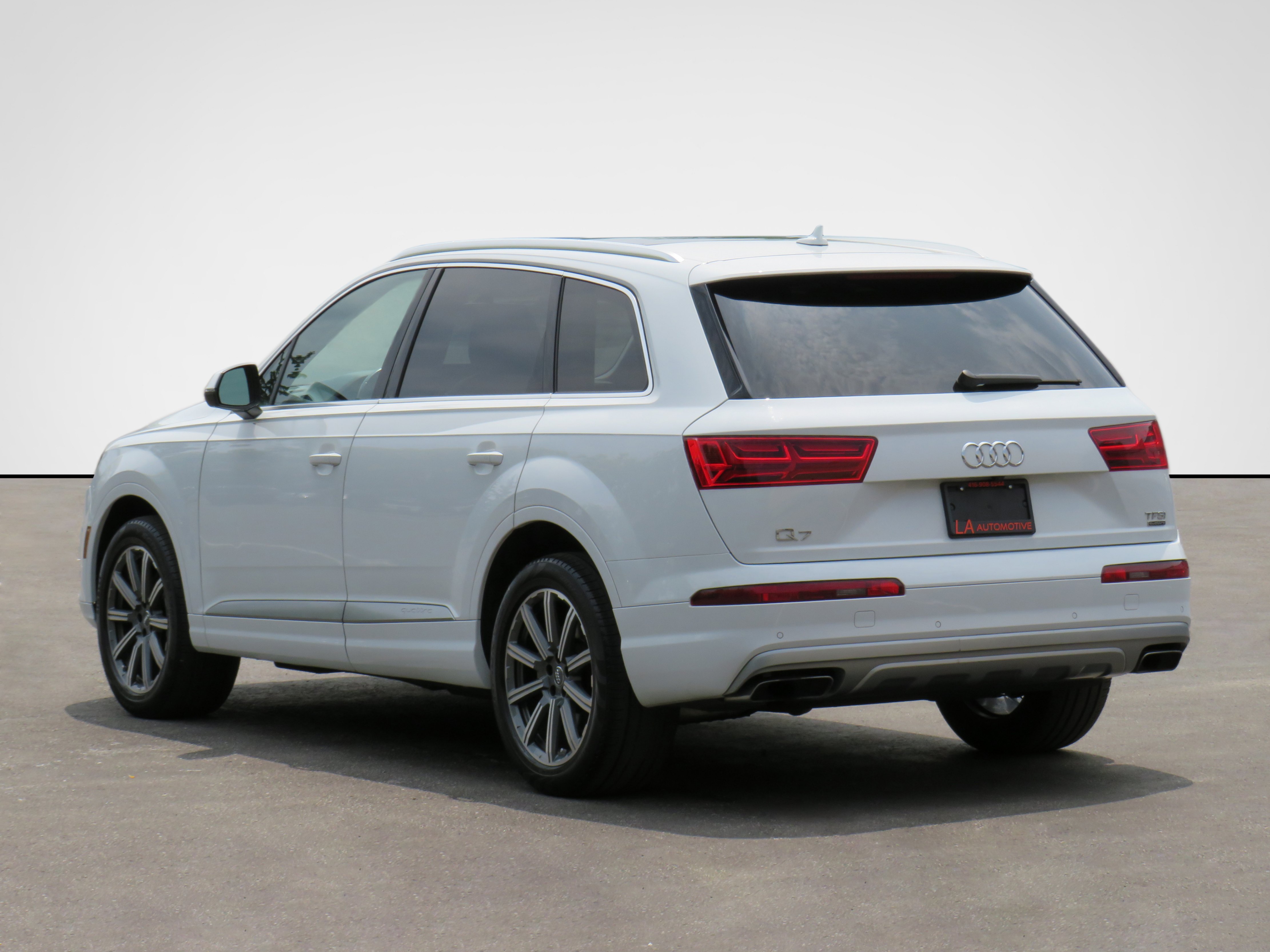 /laautomotive/2018-Audi-Q7-9360554038330824.jpg