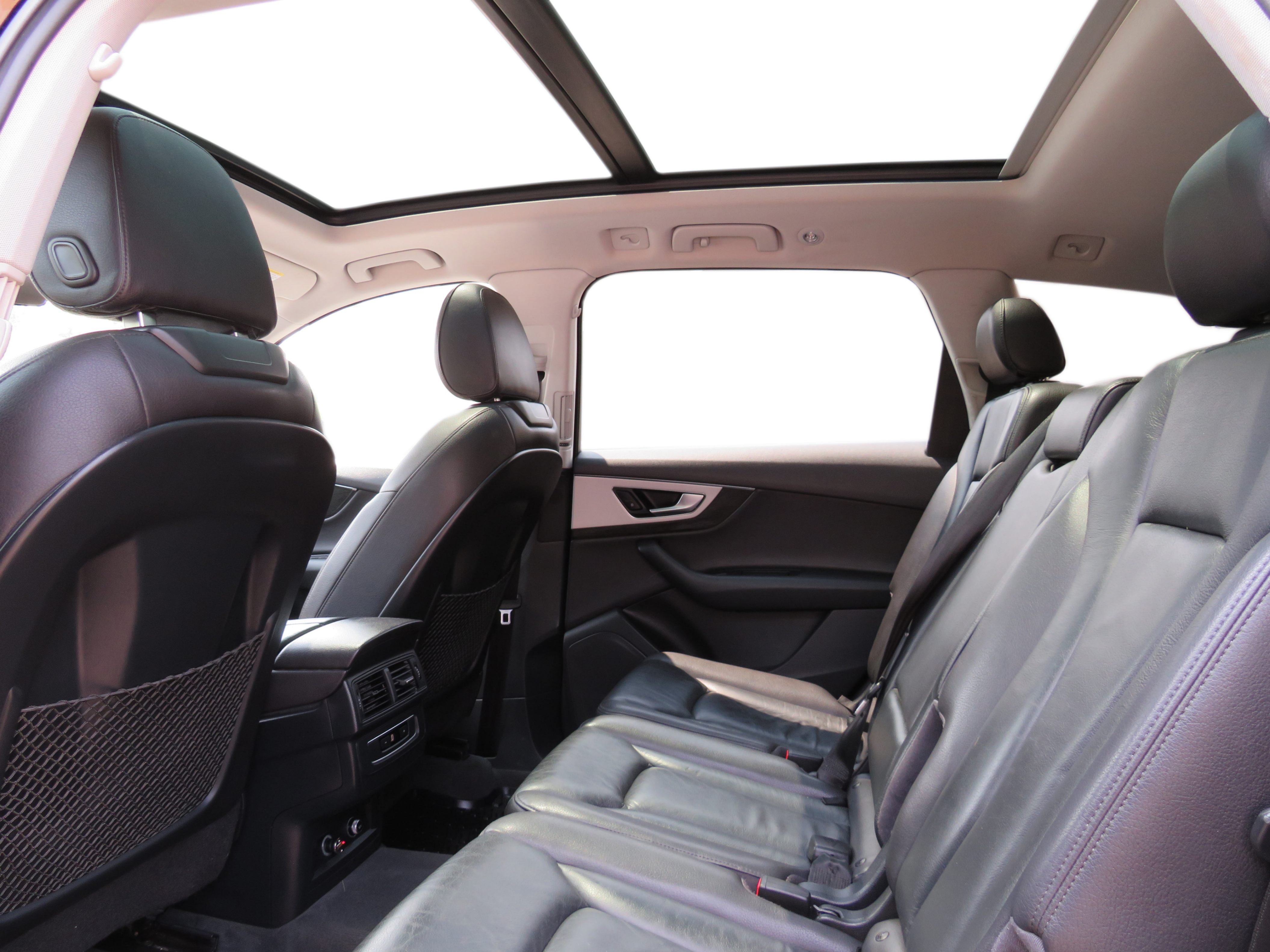 /laautomotive/2018-Audi-Q7-9466920648439021.jpg