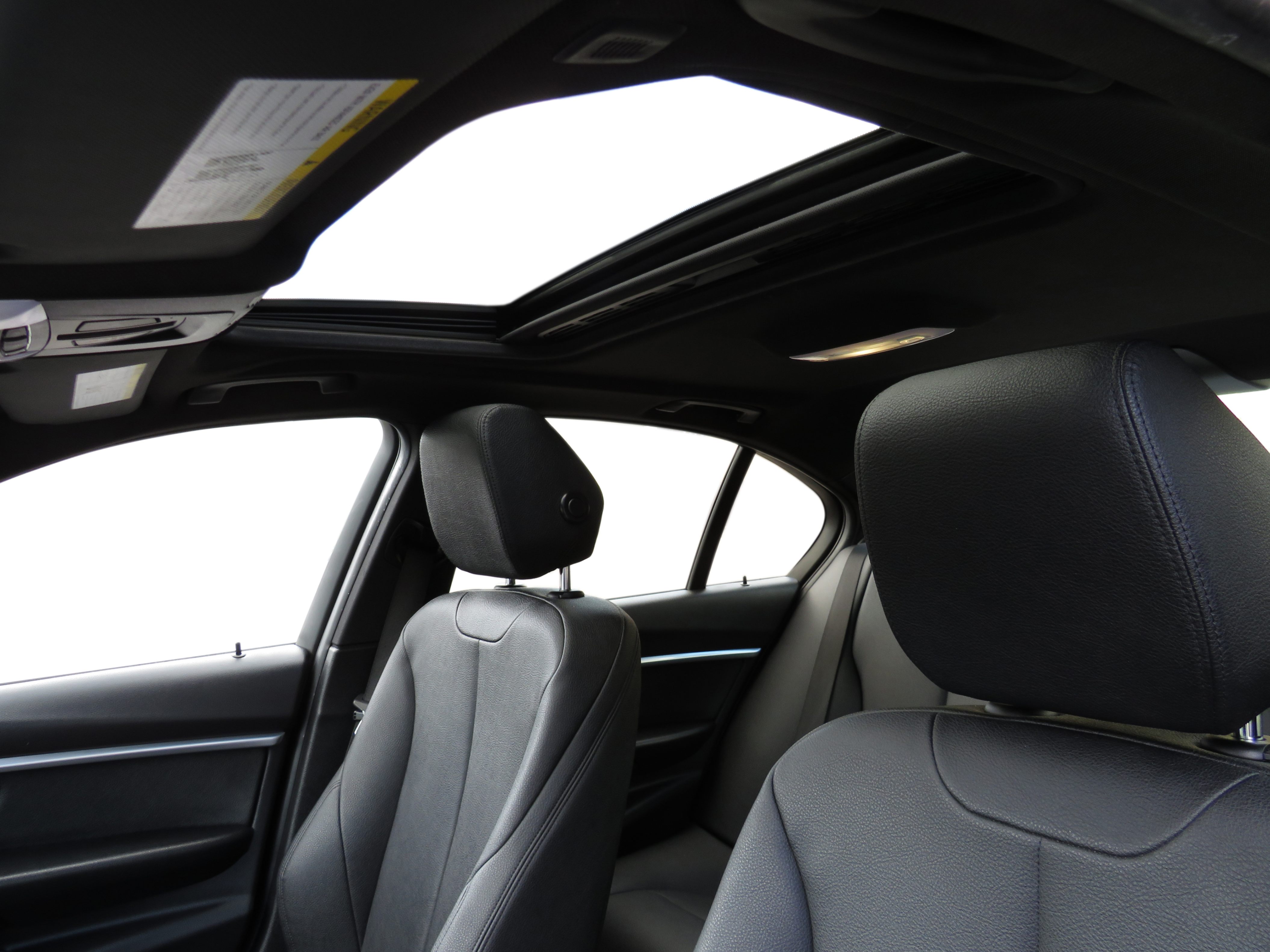 /laautomotive/2018-BMW-3-Series-03672398457560111.jpg