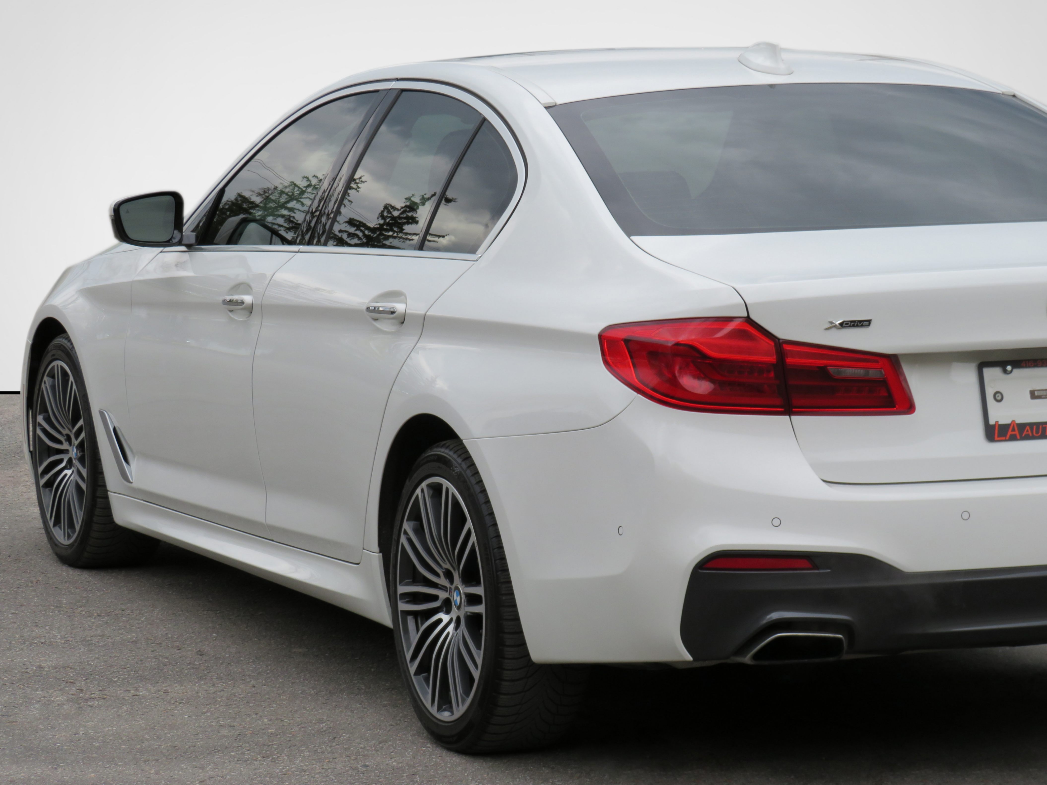 /laautomotive/2018-BMW-5-Series-9663062135014298.jpg