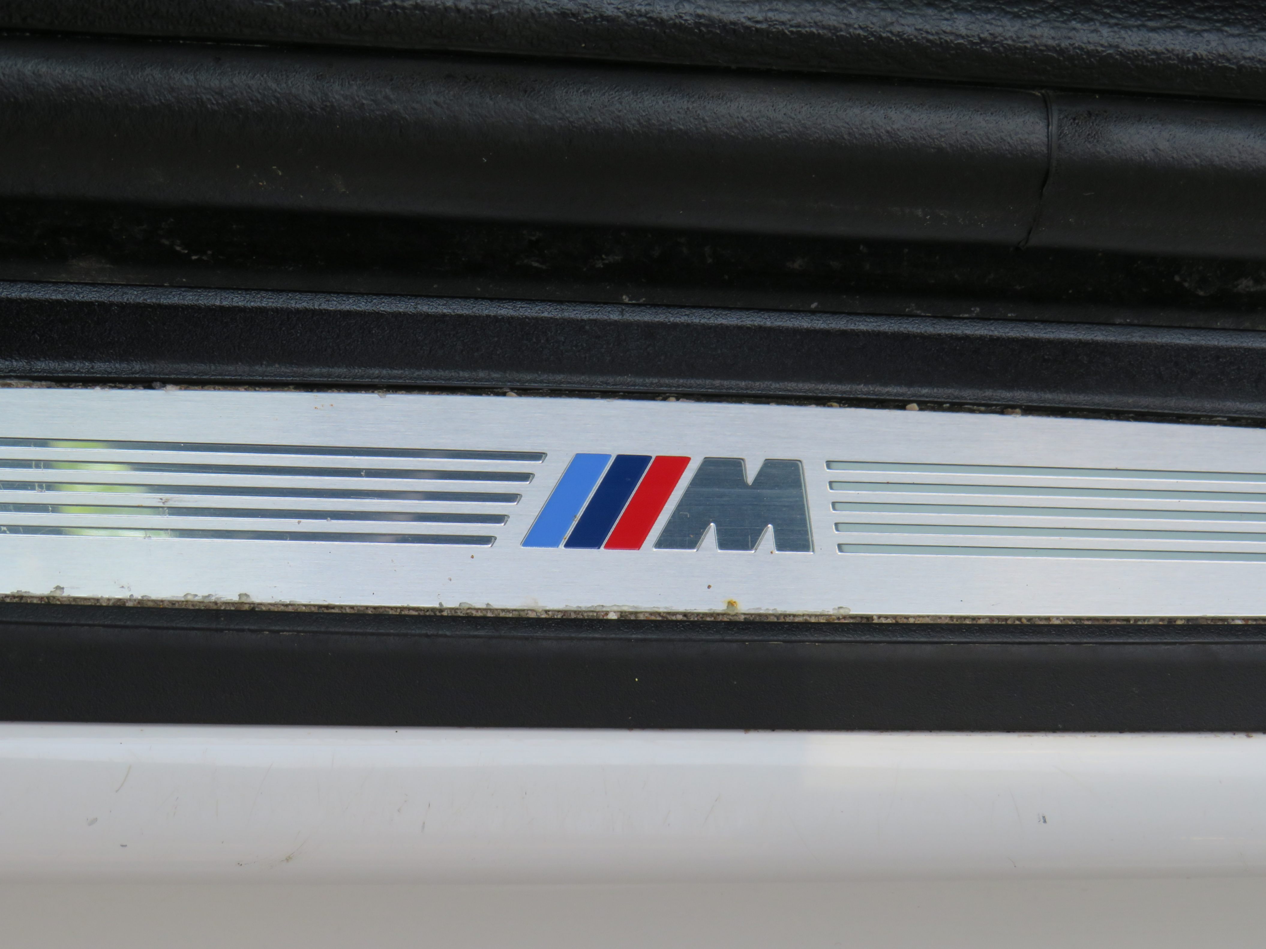 /laautomotive/2018-BMW-X1-18809449049445393.jpg