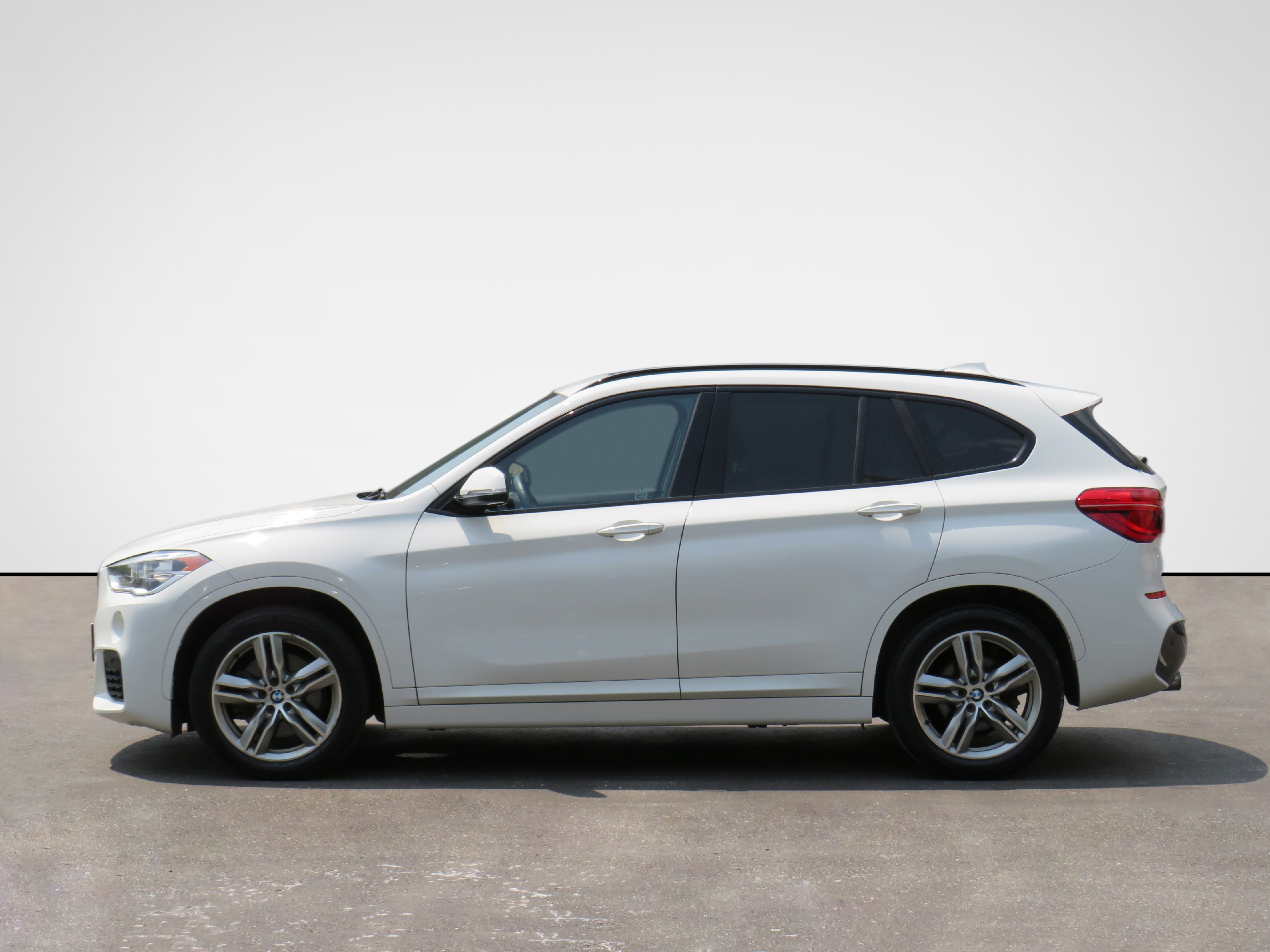 /laautomotive/2018-BMW-X1-9845610556051214.jpg