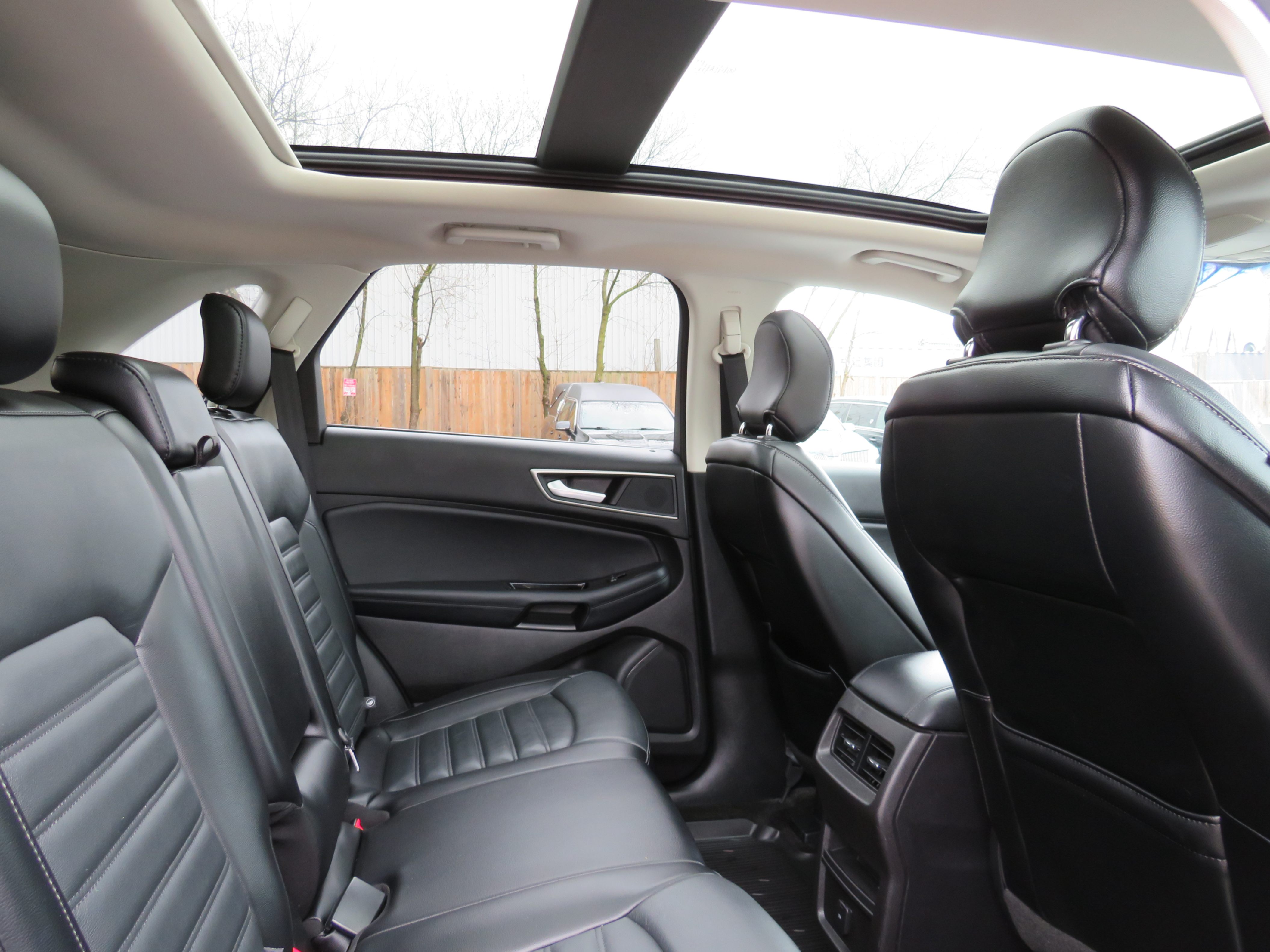 /laautomotive/2018-Ford-Edge-43343134422400587.jpg
