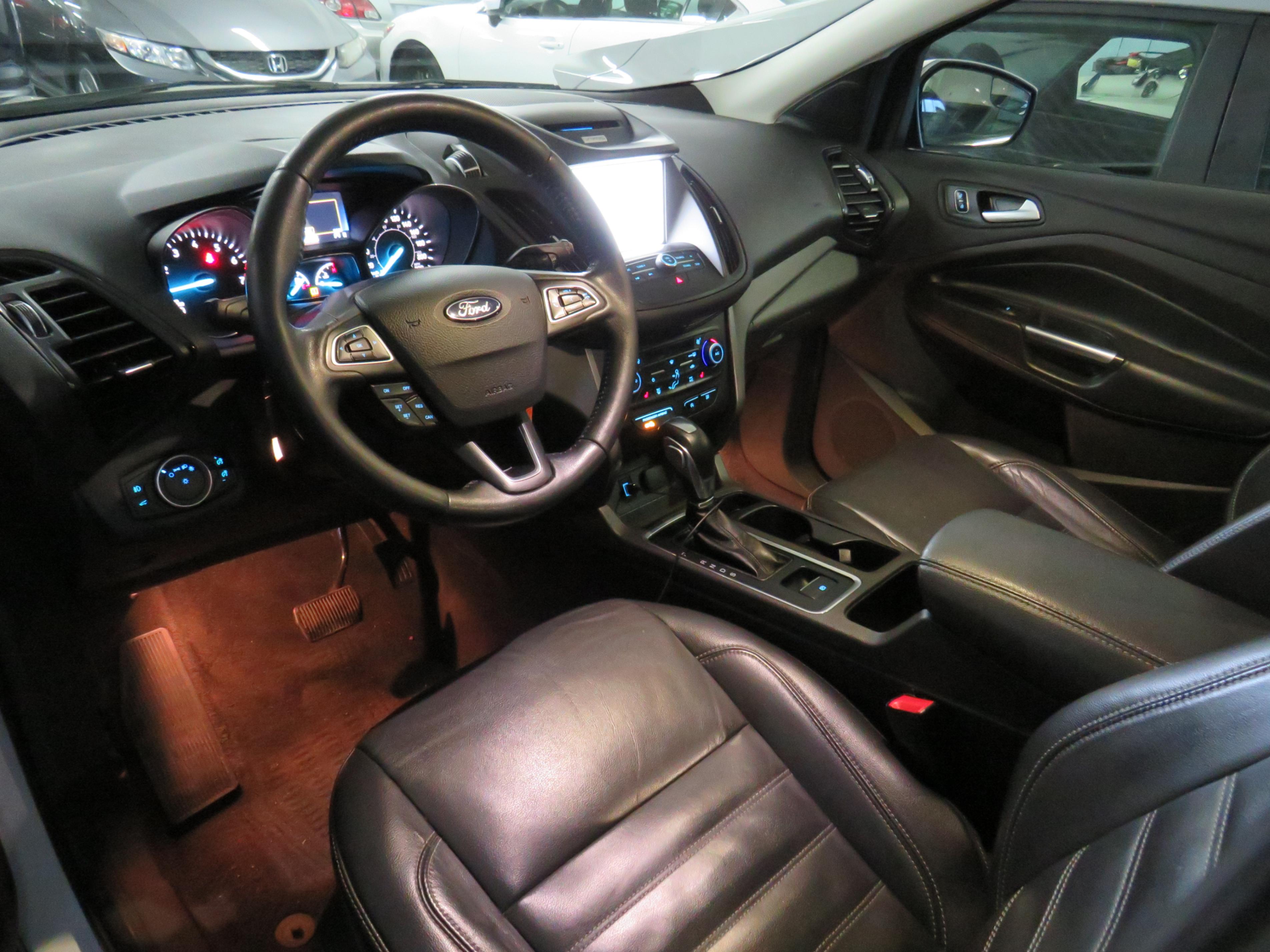 /laautomotive/2018-Ford-Escape-21774662329839511.jpg