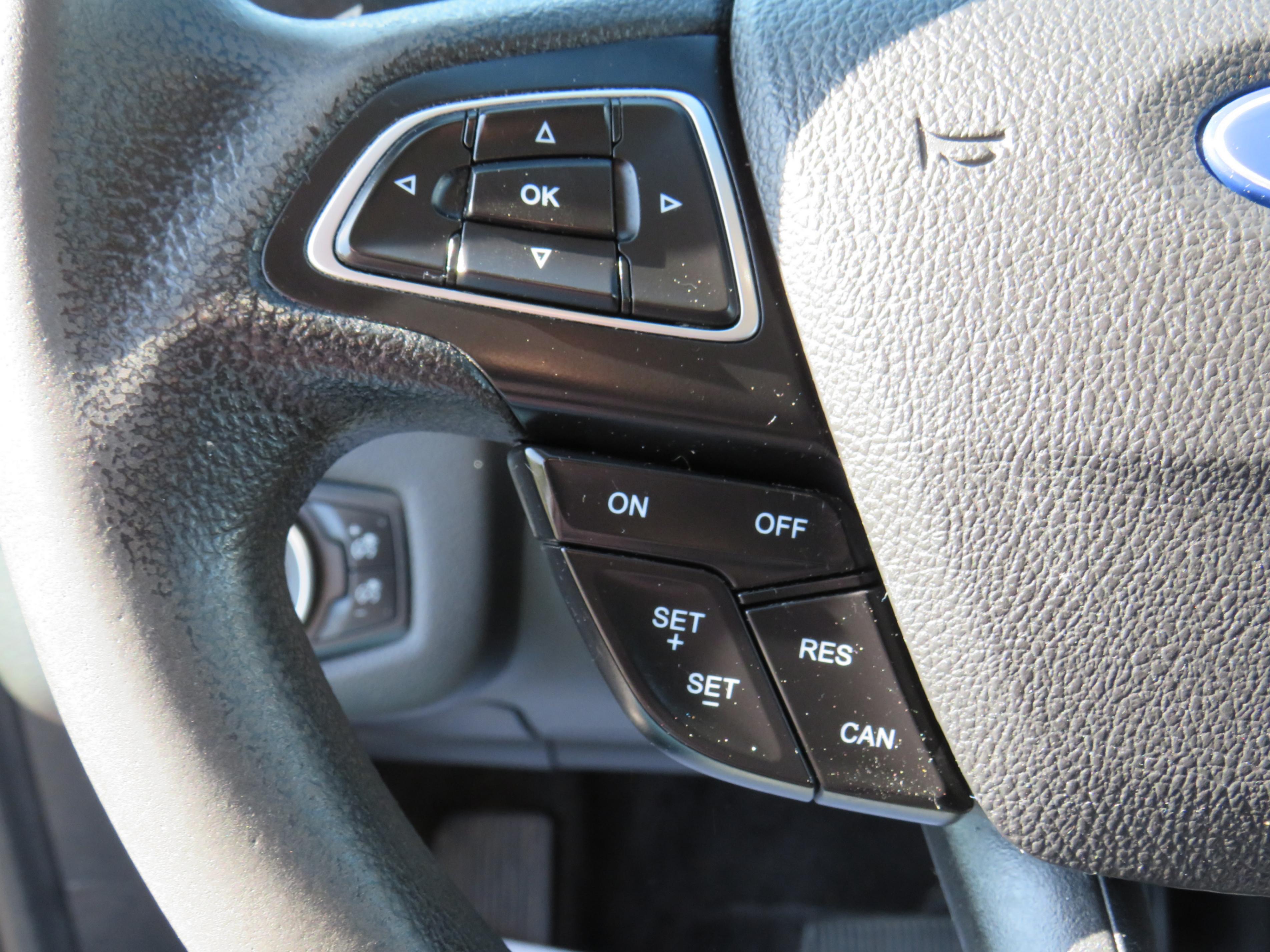 /laautomotive/2018-Ford-Escape-6734343585790781.jpg