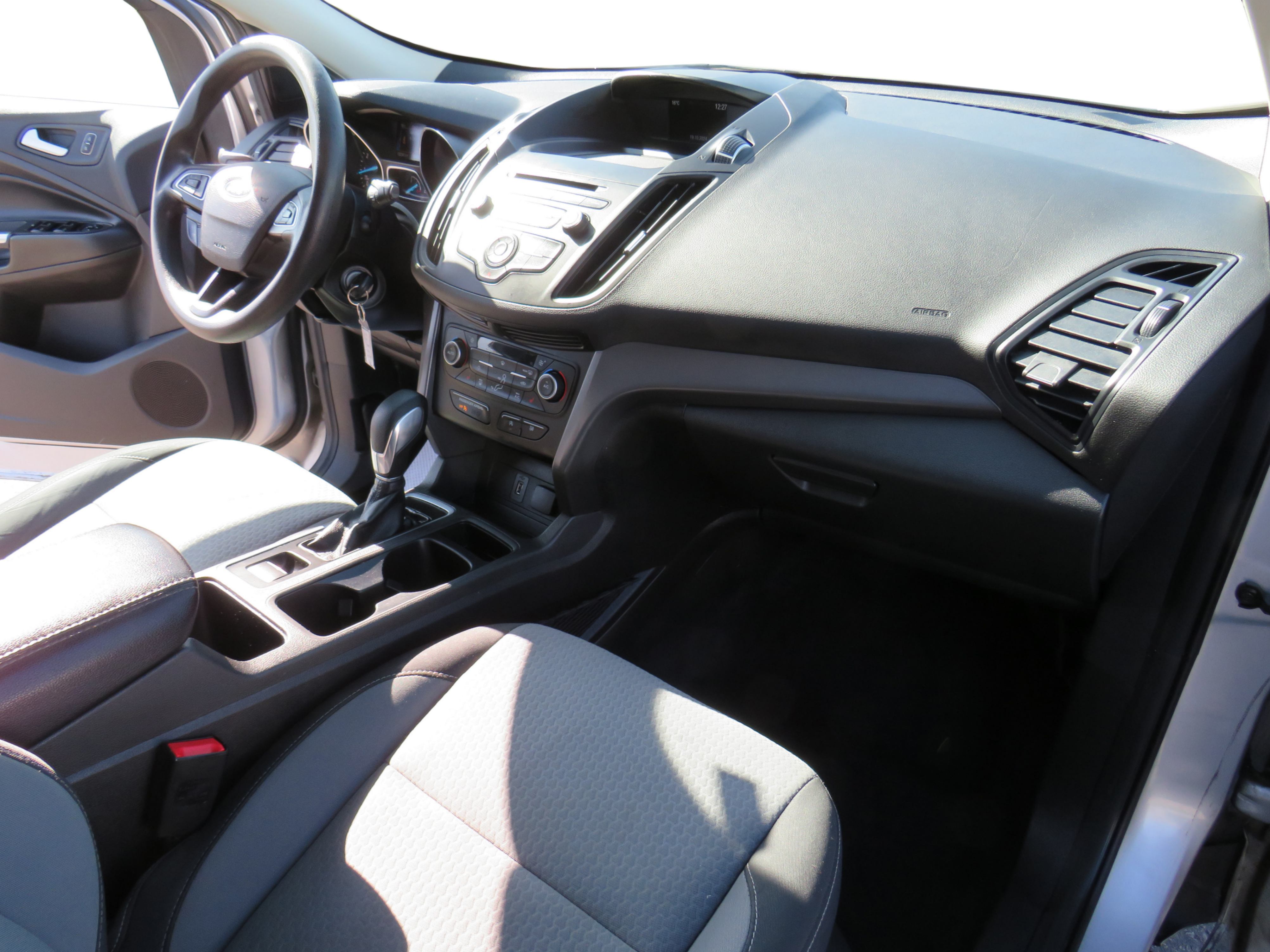 /laautomotive/2018-Ford-Escape-7522437191431062.jpg