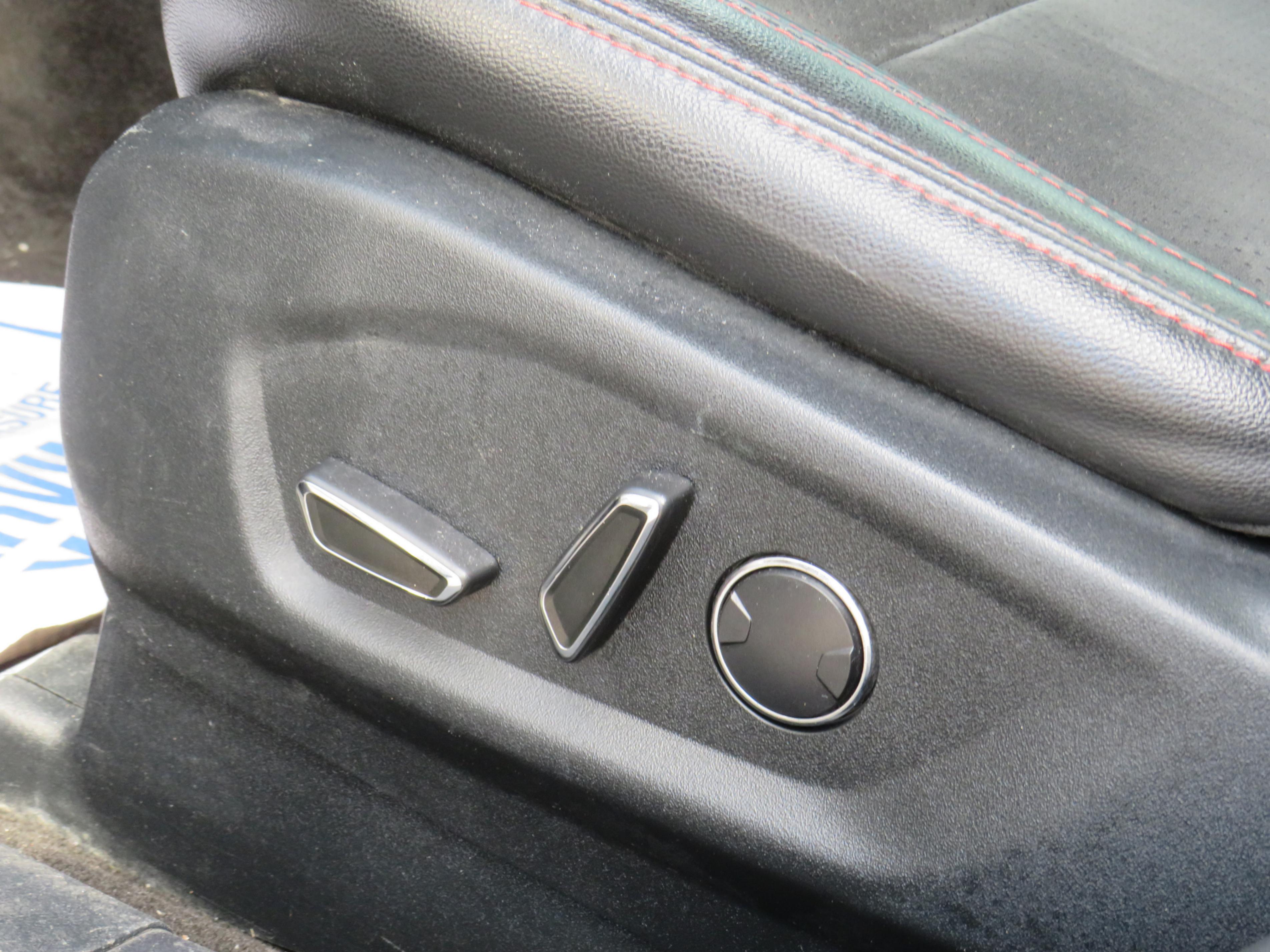 /laautomotive/2018-Ford-Explorer-4582840937762078.jpg