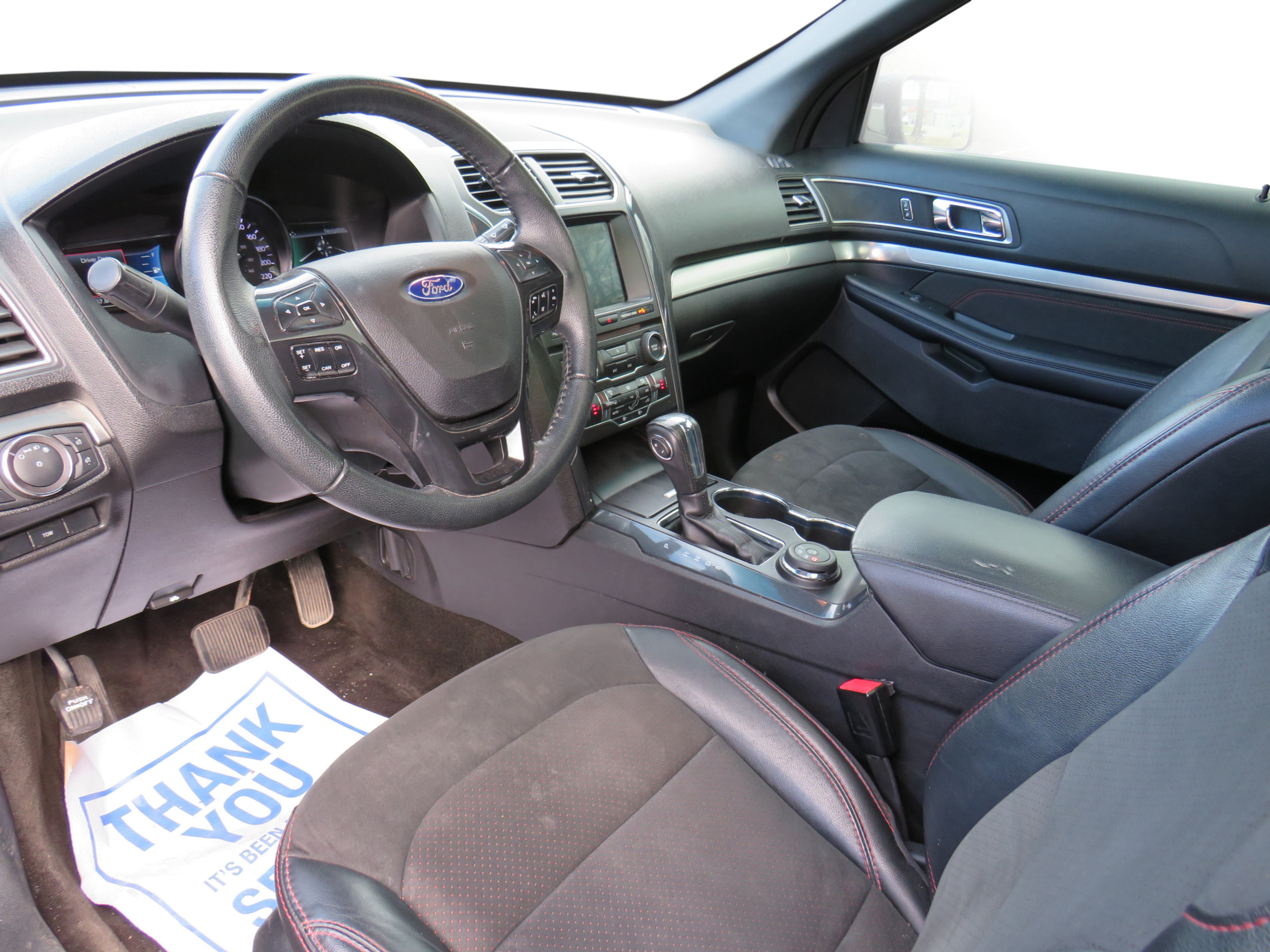 /laautomotive/2018-Ford-Explorer-6655092624710401.jpg