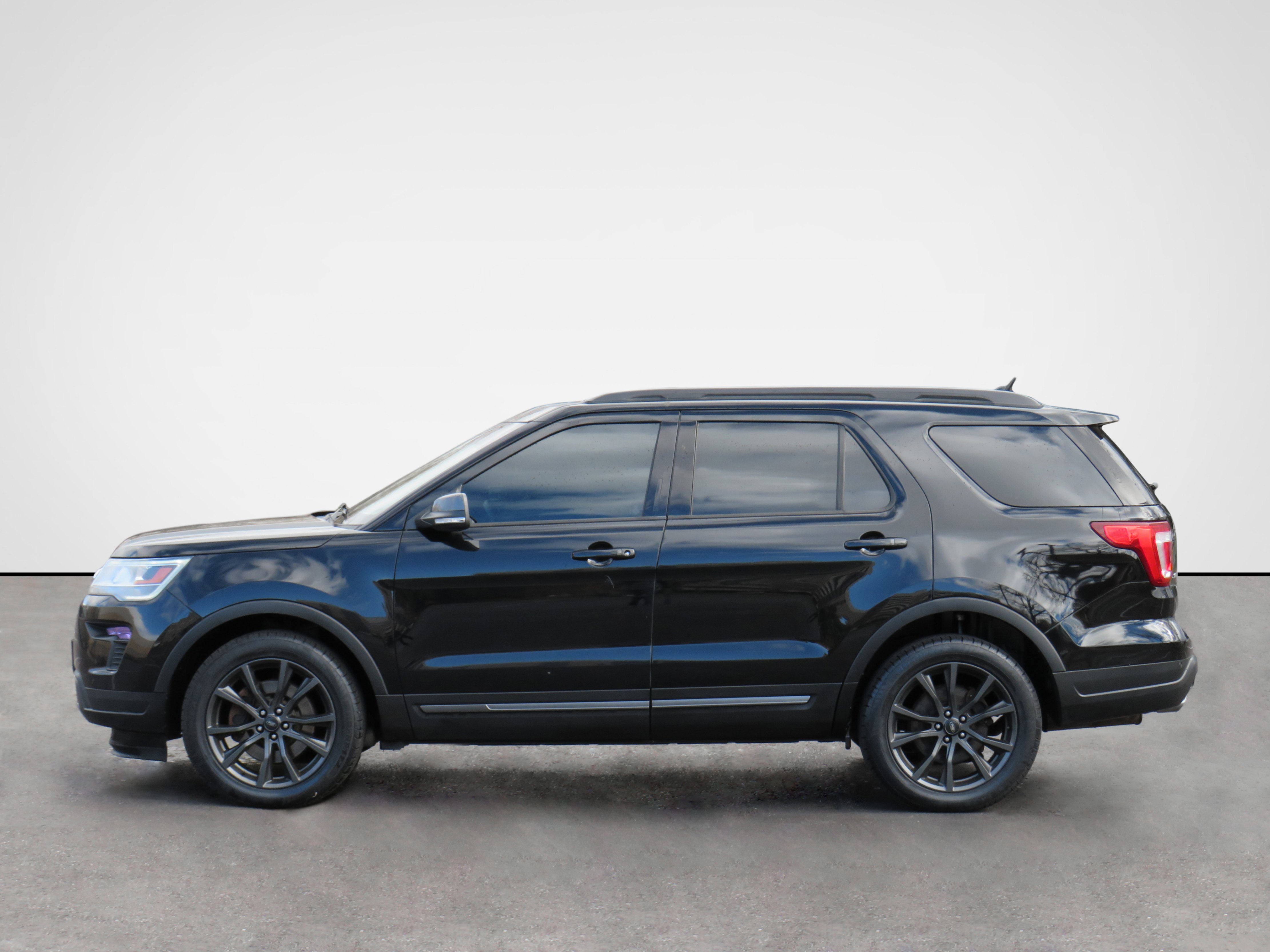/laautomotive/2018-Ford-Explorer-8445849357690618.jpg