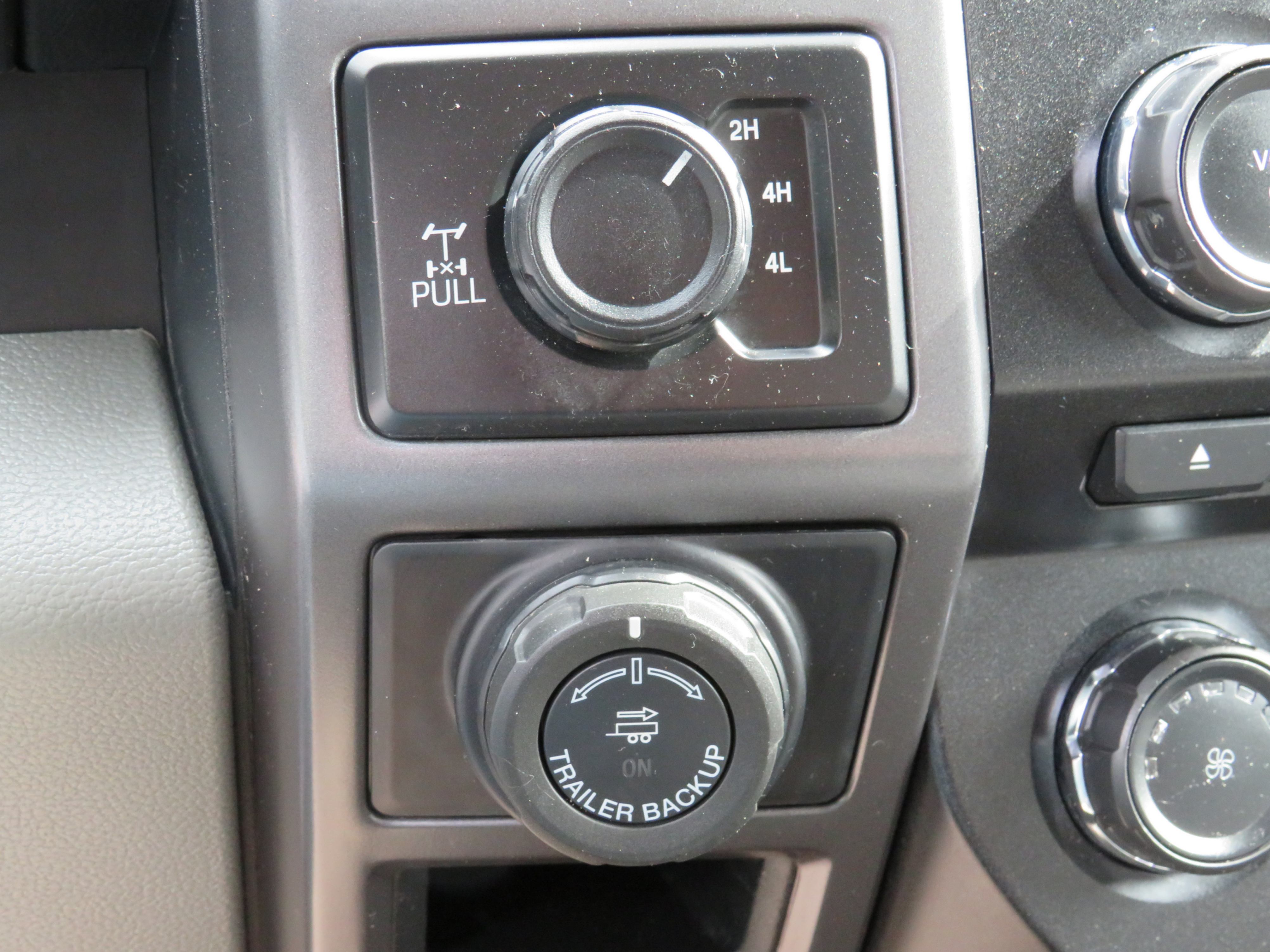 /laautomotive/2018-Ford-F-150-05400184670835717.jpg