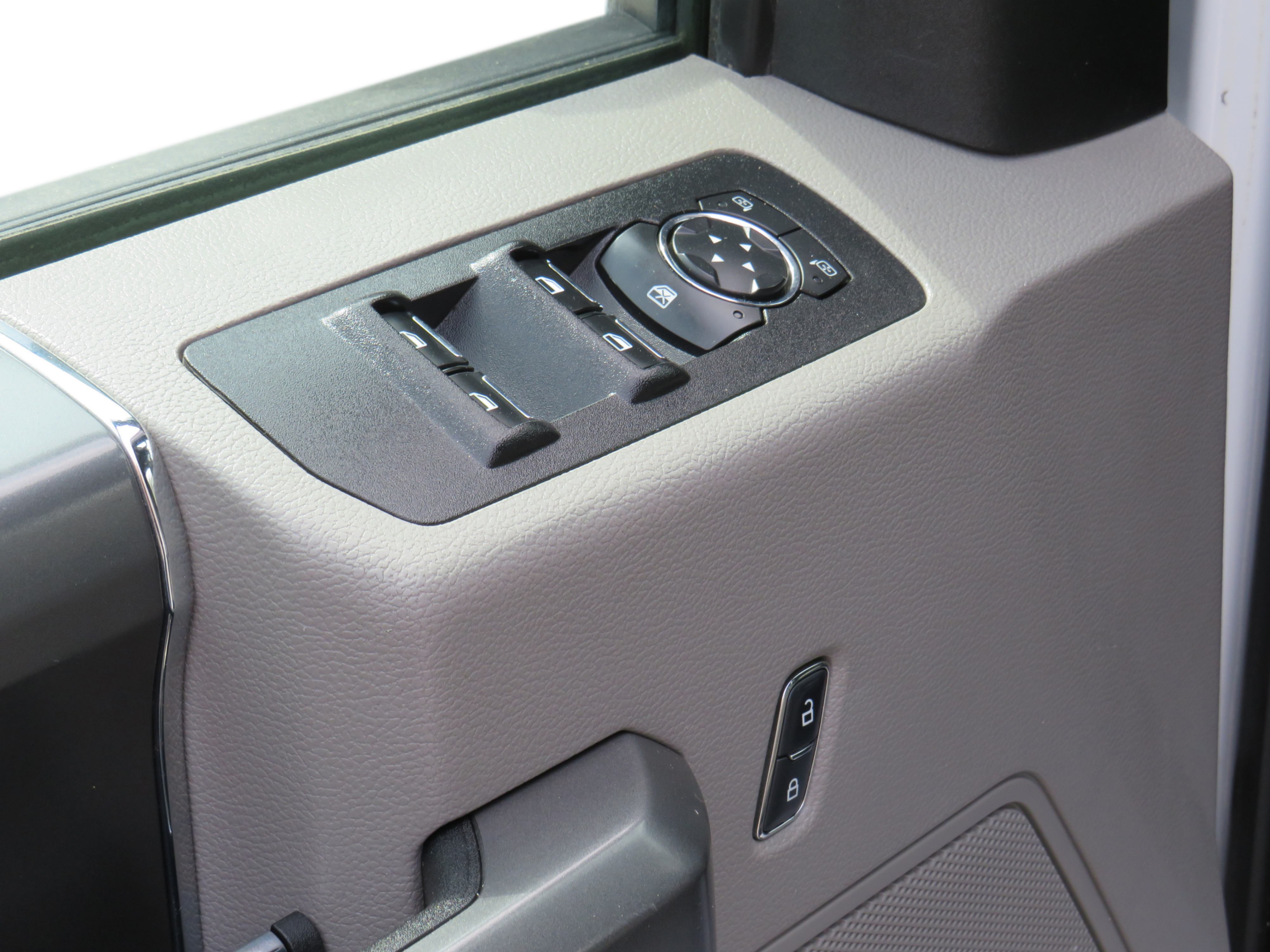 /laautomotive/2018-Ford-F150-4432117116372376.jpg