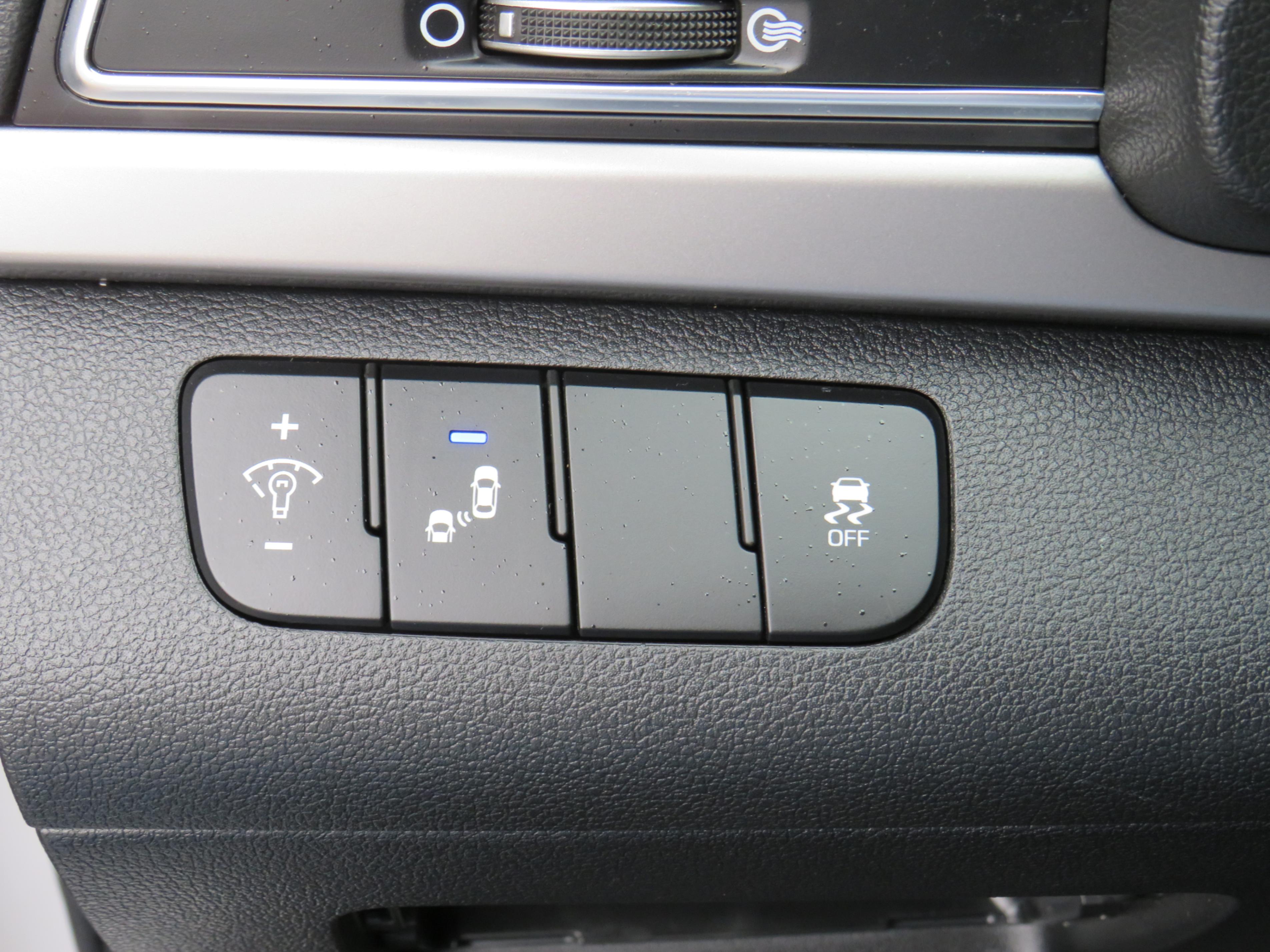 /laautomotive/2018-Hyundai-Elantra-9218661142984539.jpg