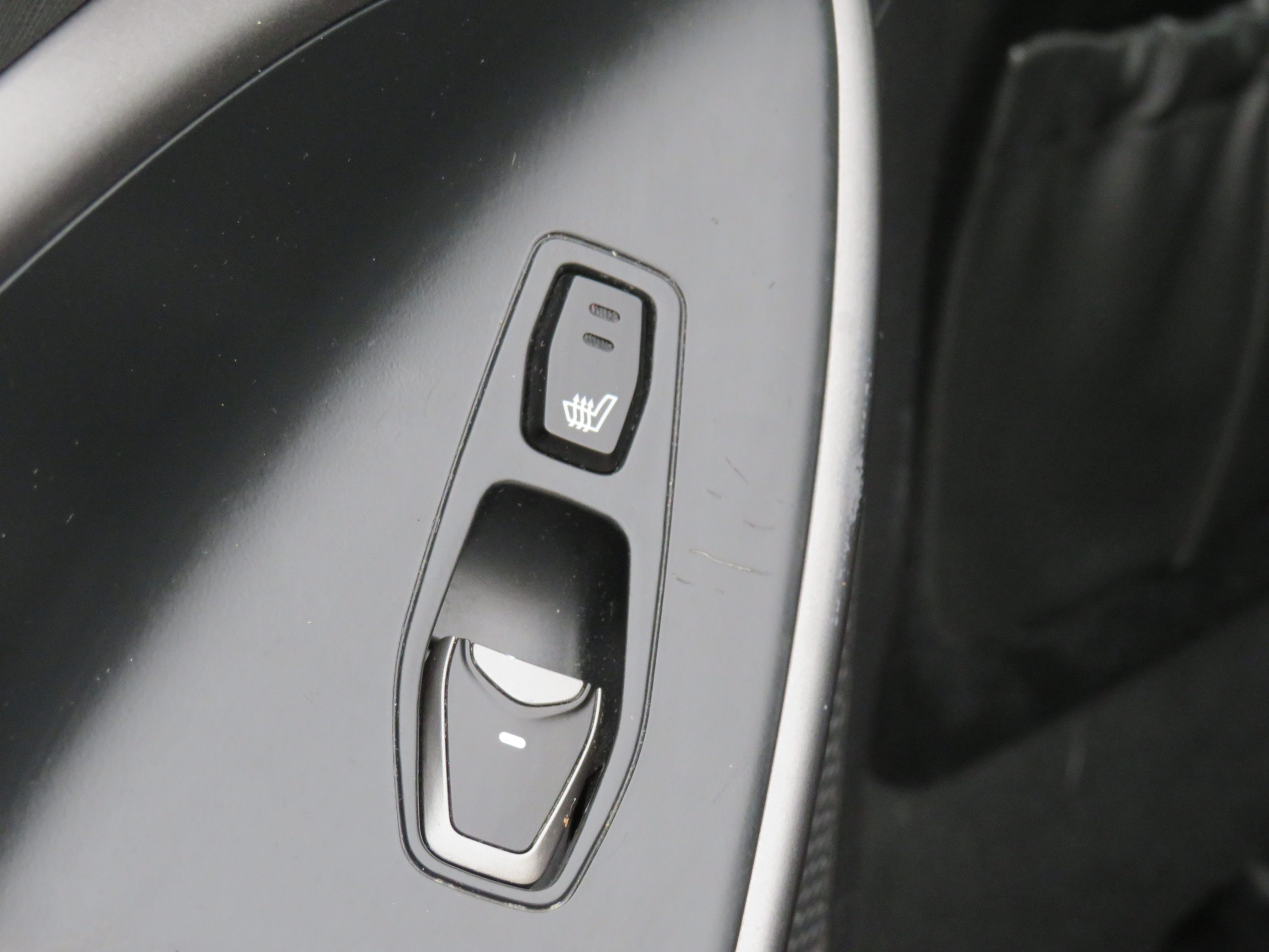 /laautomotive/2018-Hyundai-SantaFe-2508485042661983.jpg