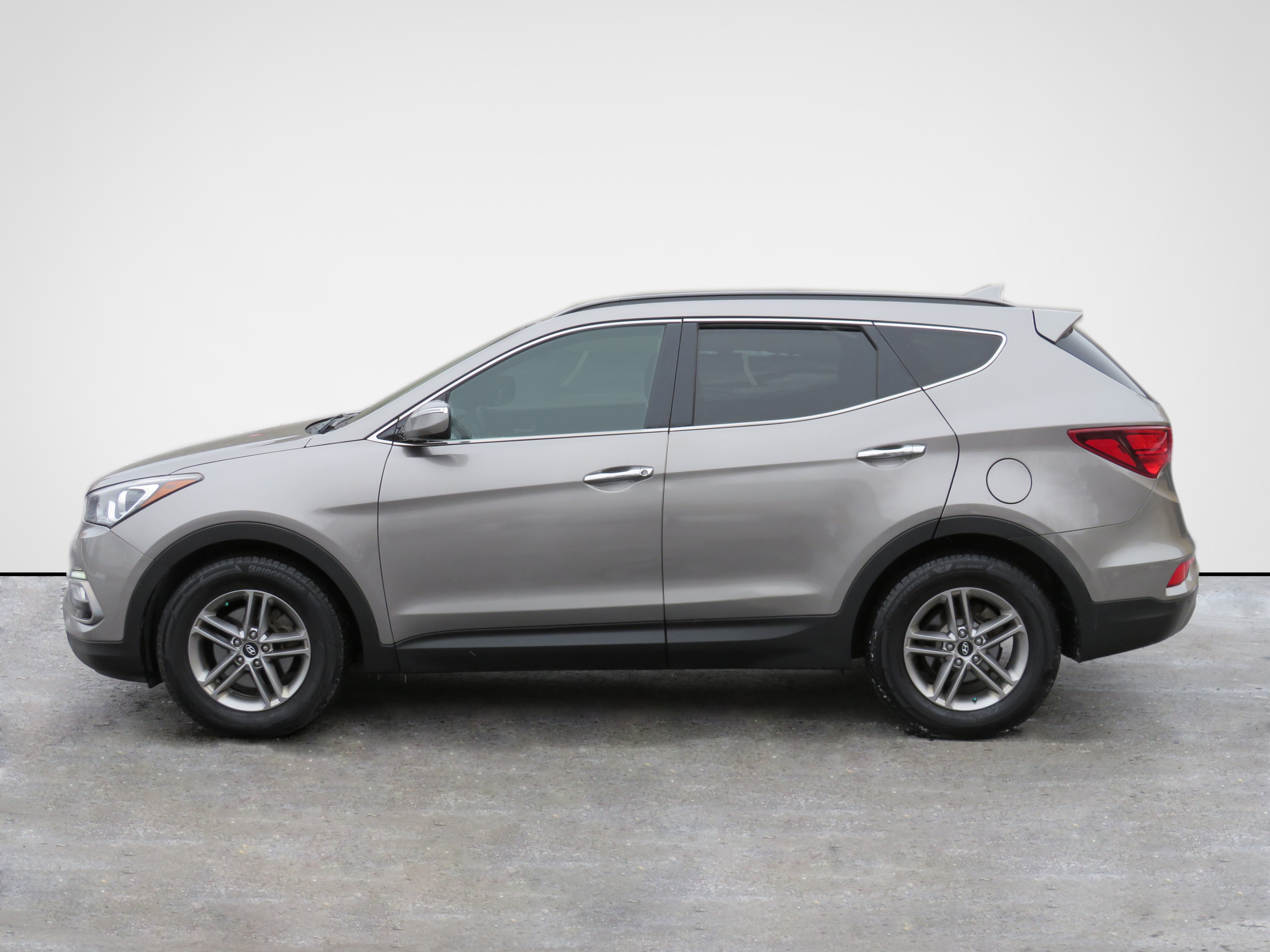 /laautomotive/2018-Hyundai-SantaFe-4672808720439674.jpg