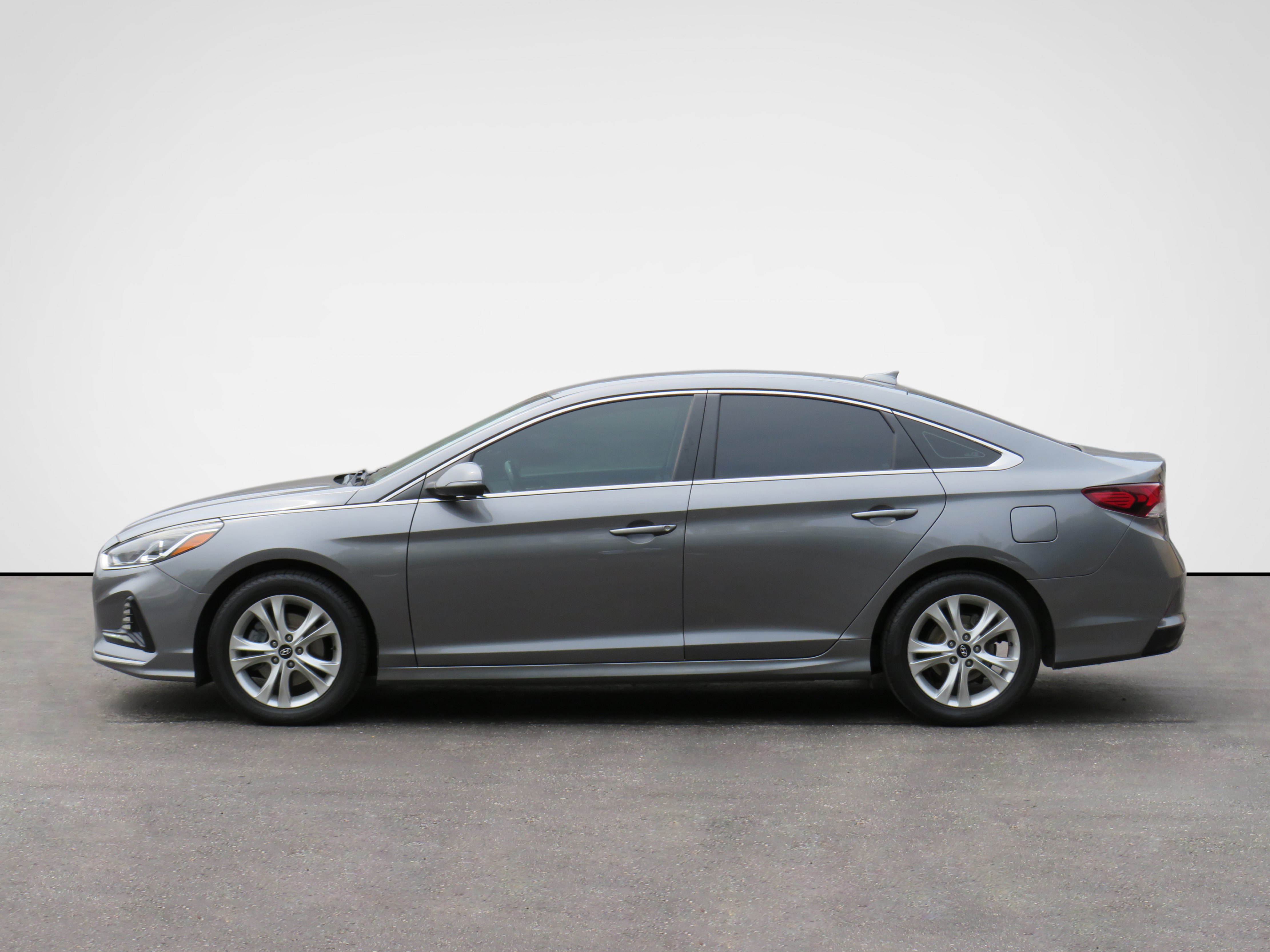 /laautomotive/2018-Hyundai-Sonata-22460871133775262.jpg