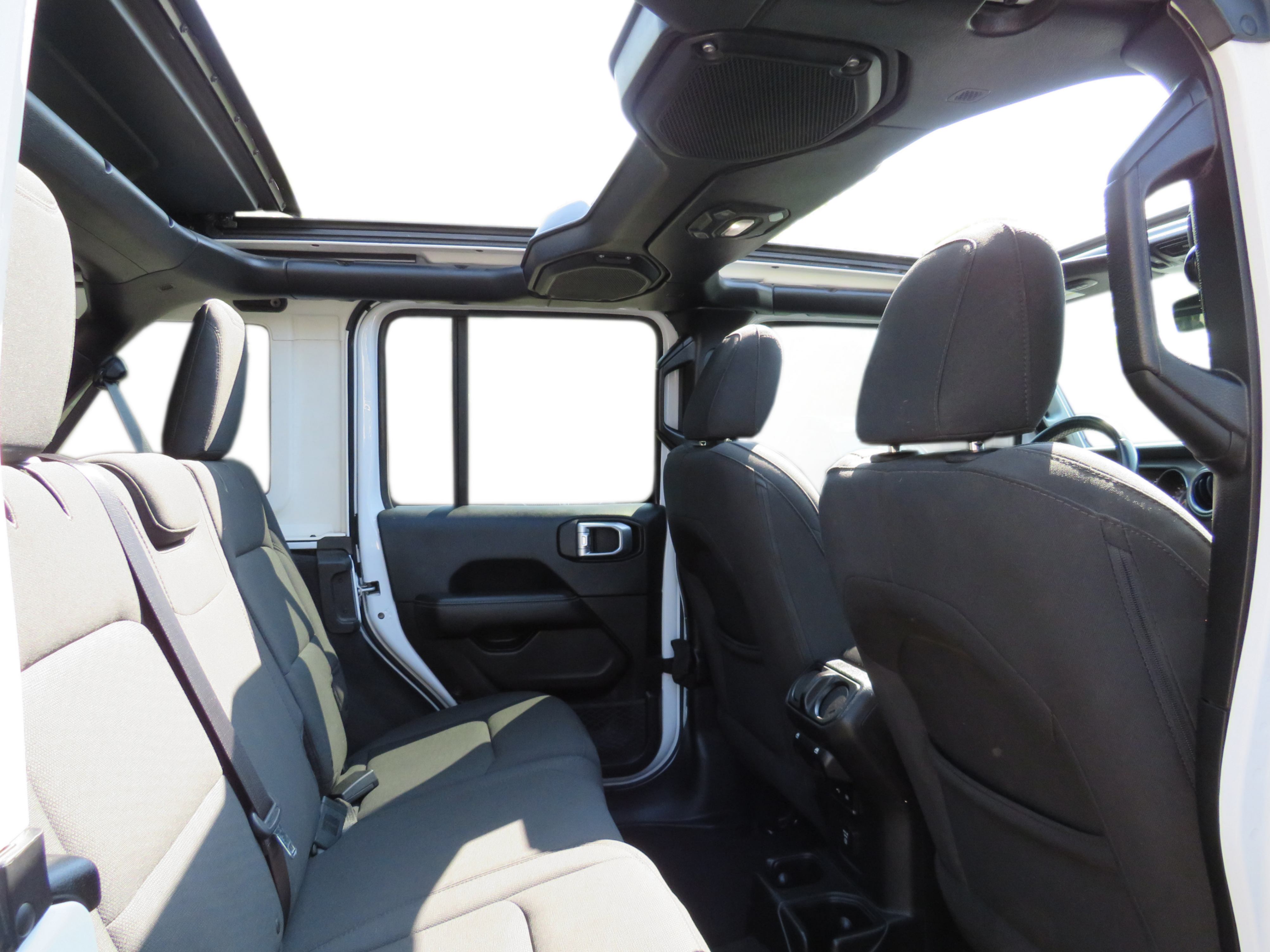/laautomotive/2018-Jeep-WranglerUnlimited-027594082275099074.jpg