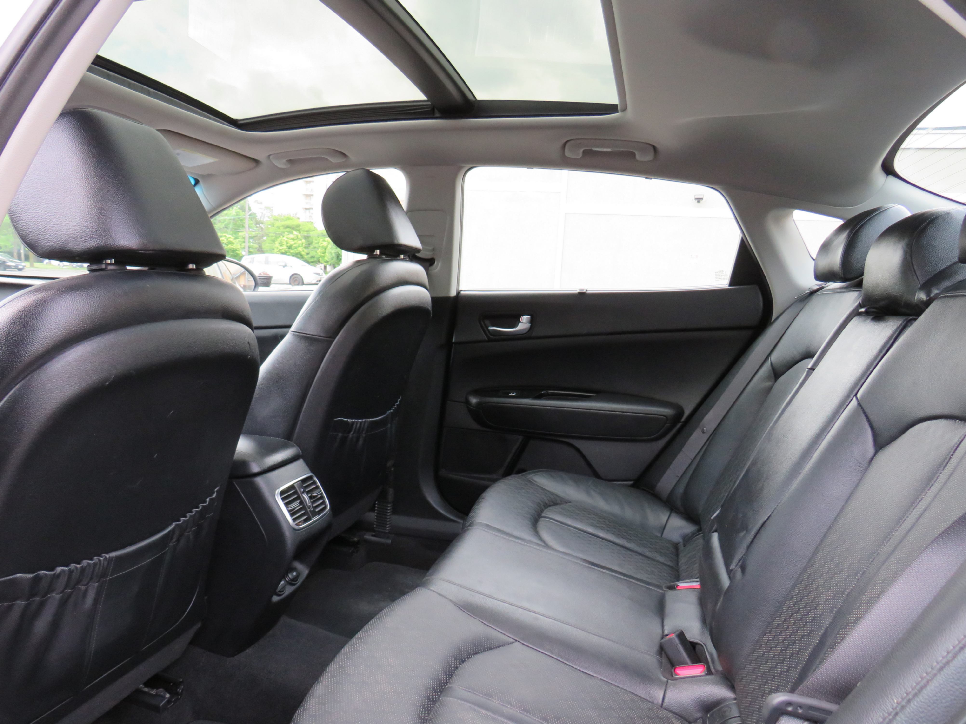 /laautomotive/2018-Kia-OptimaHybrid-018094938460770926.jpg