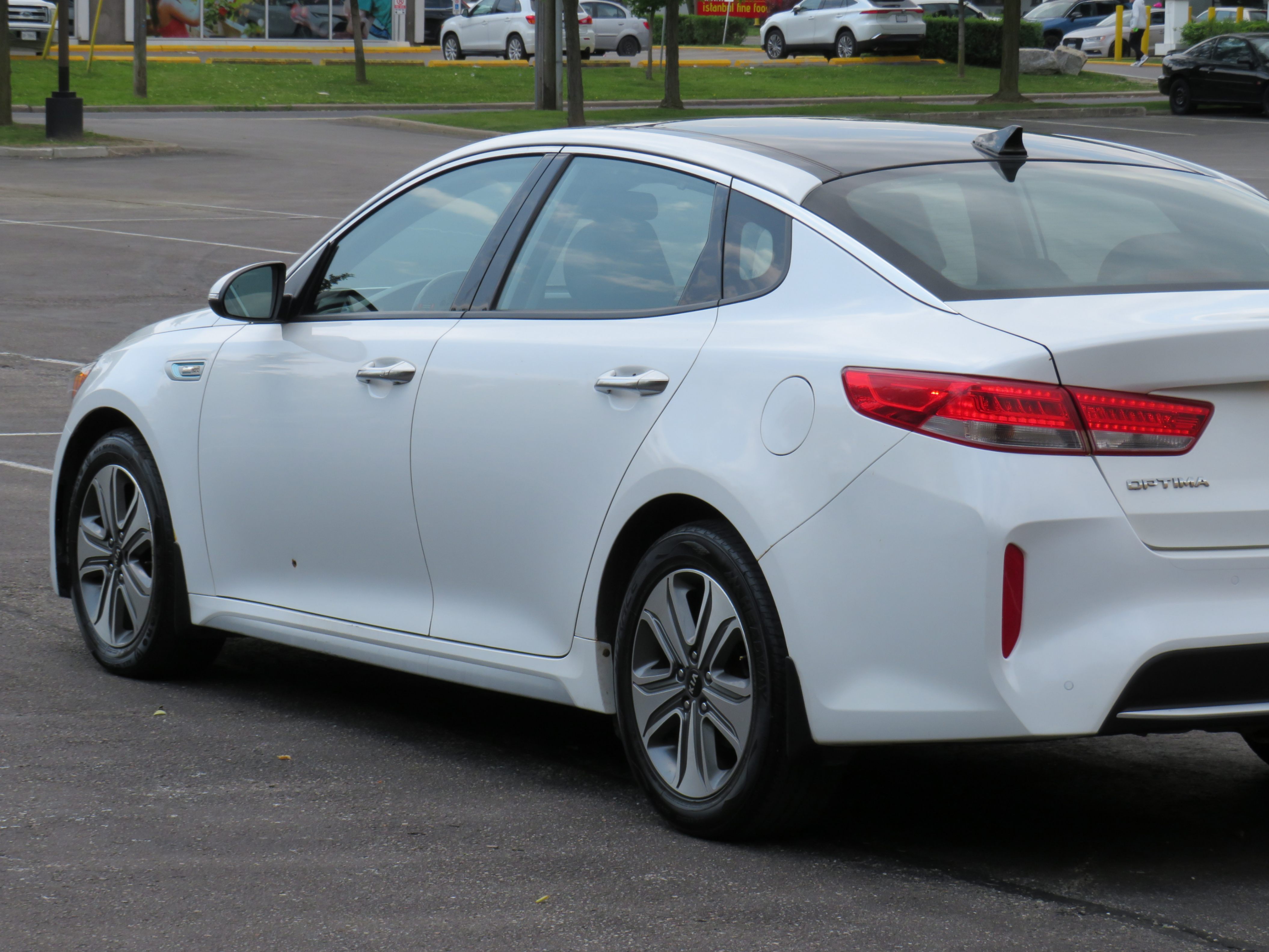 /laautomotive/2018-Kia-OptimaHybrid-3792347009922781.jpg
