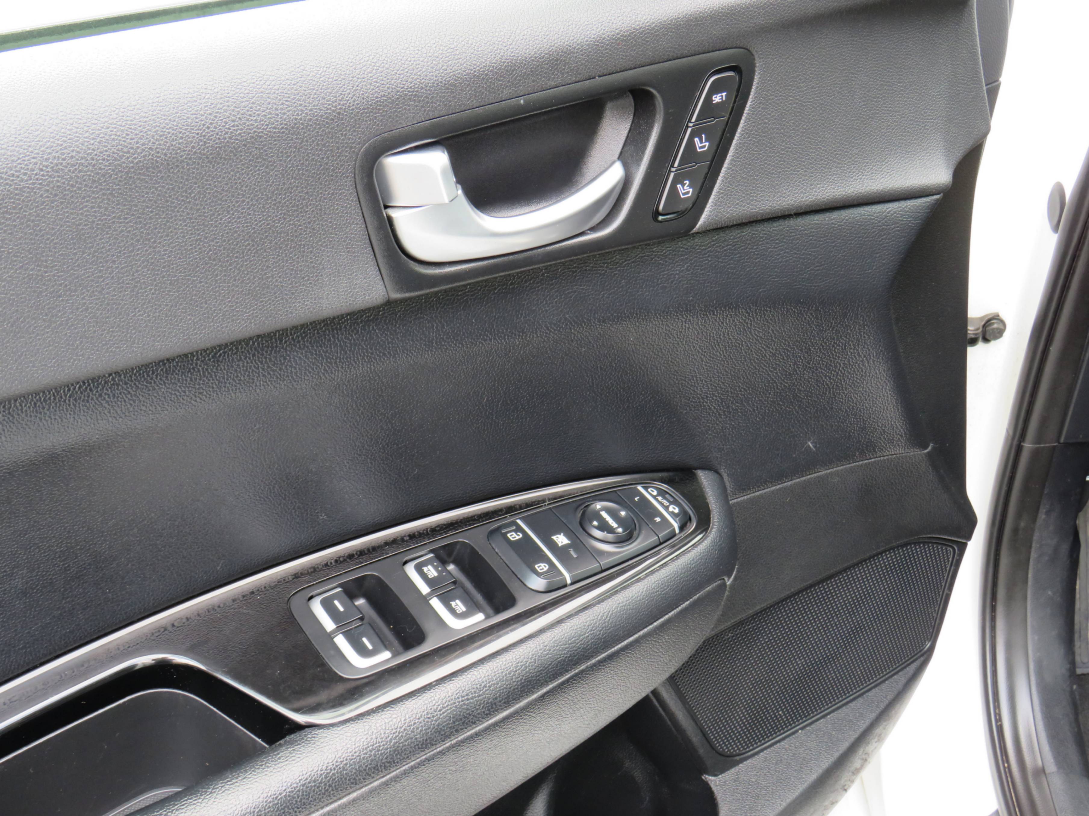 /laautomotive/2018-Kia-OptimaHybrid-7893586384090476.jpg