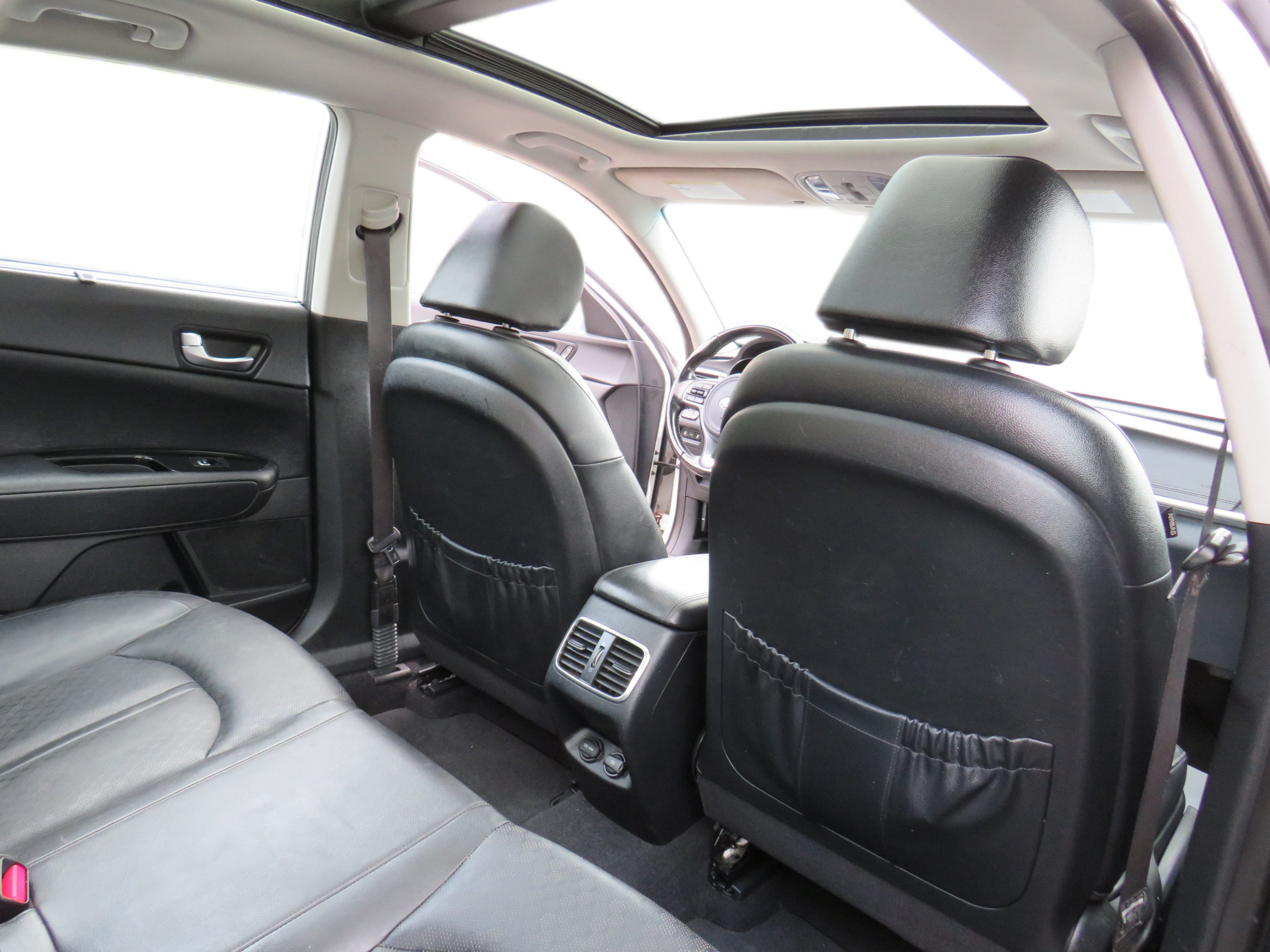 /laautomotive/2018-Kia-OptimaHybrid-9811189347665474.jpg
