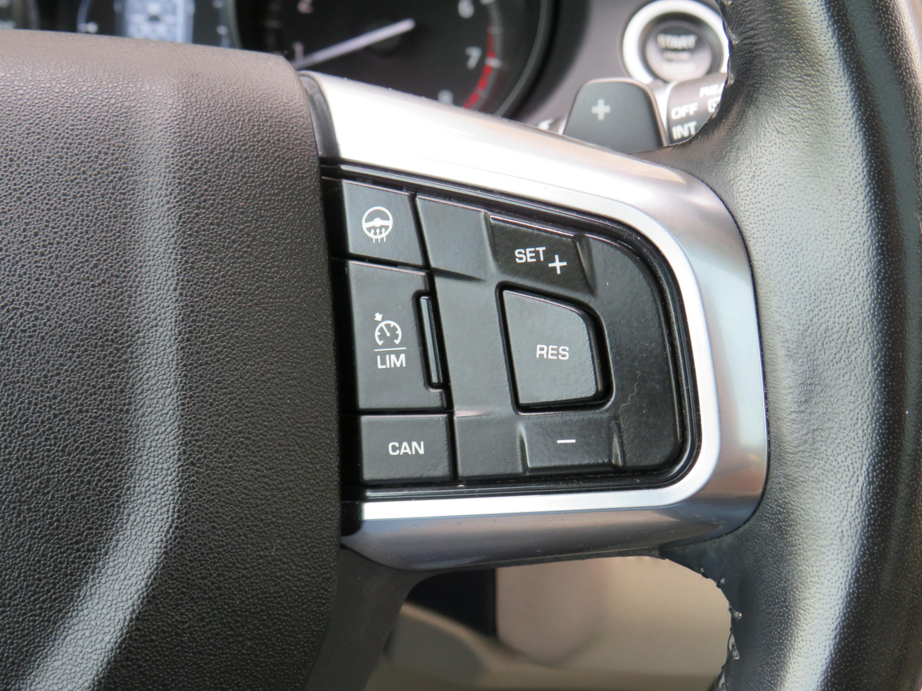 /laautomotive/2018-LandRover-DiscoverySport-27754007437864514.jpg